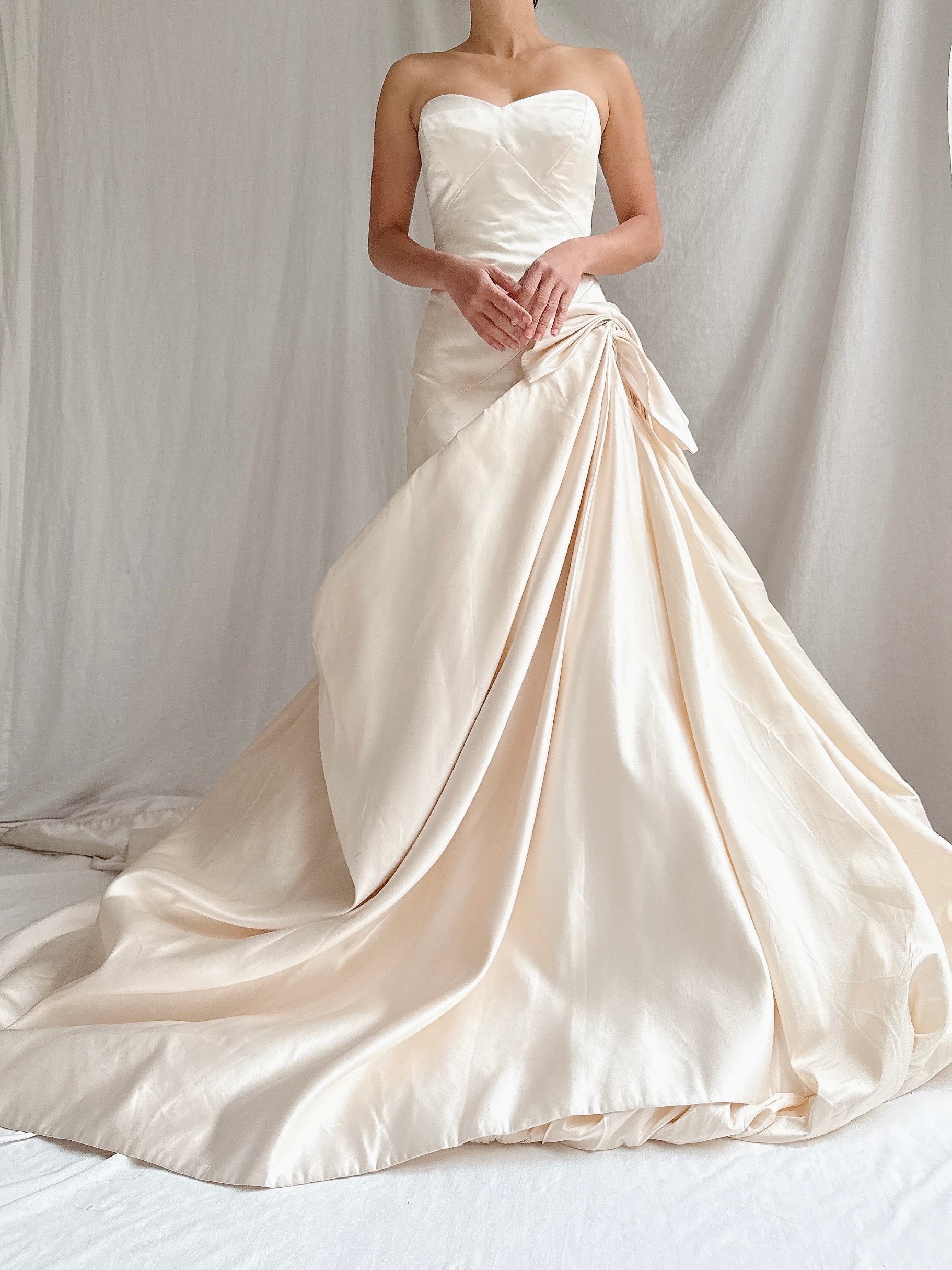 00 Anna Maier/Ulla Maija Couture Silk Draped Gown - M/8