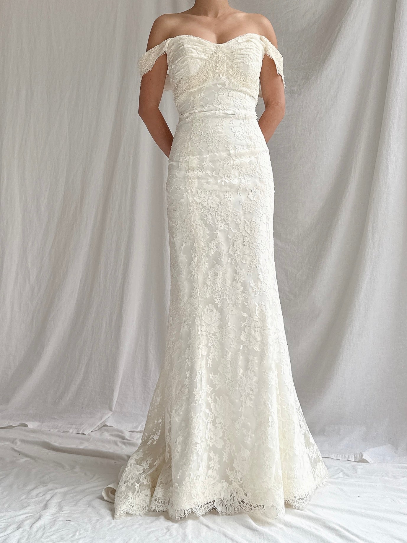 Vintage Lace Gown - S/M