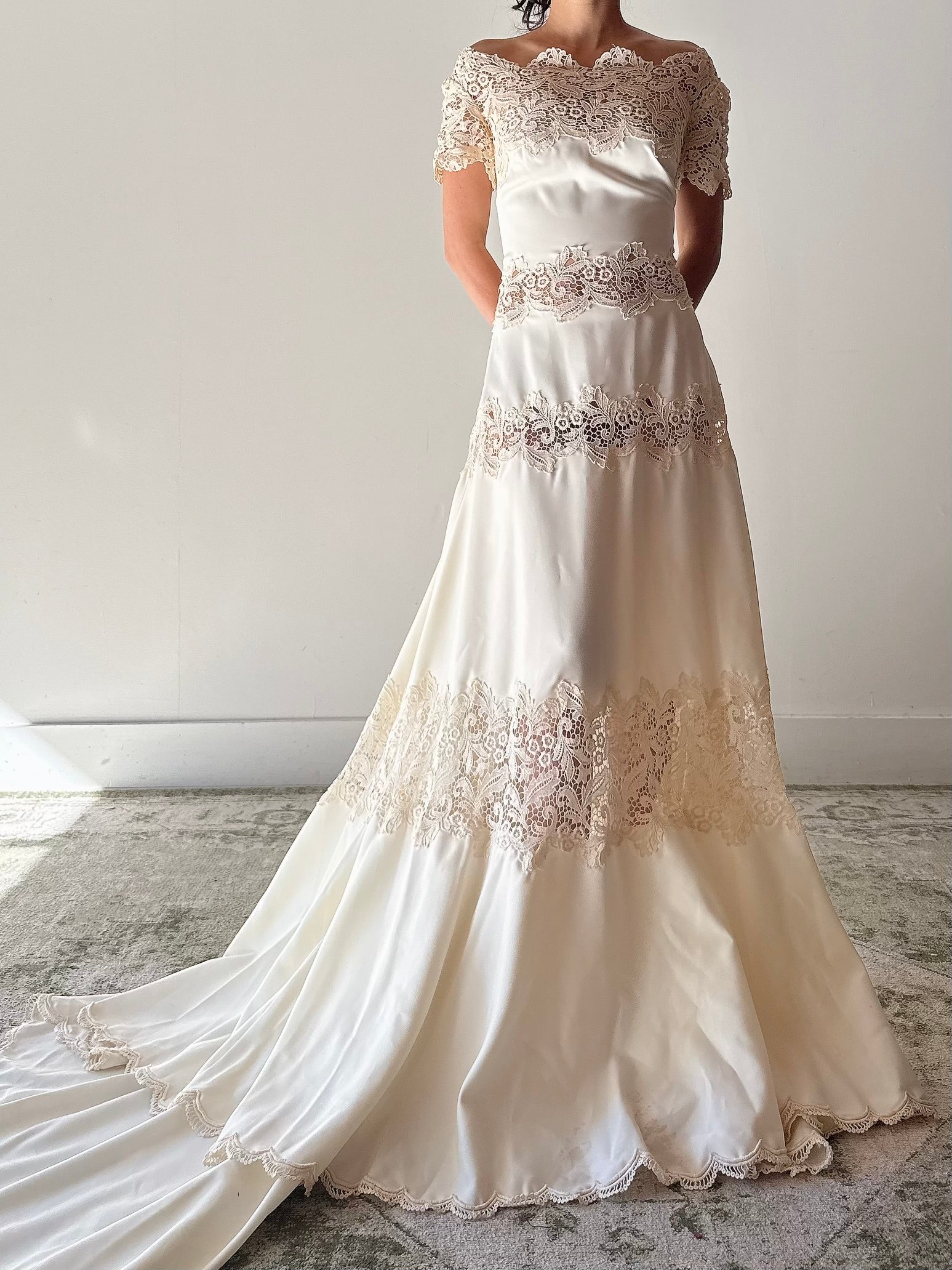1970s Cutout Lace Dress - S
