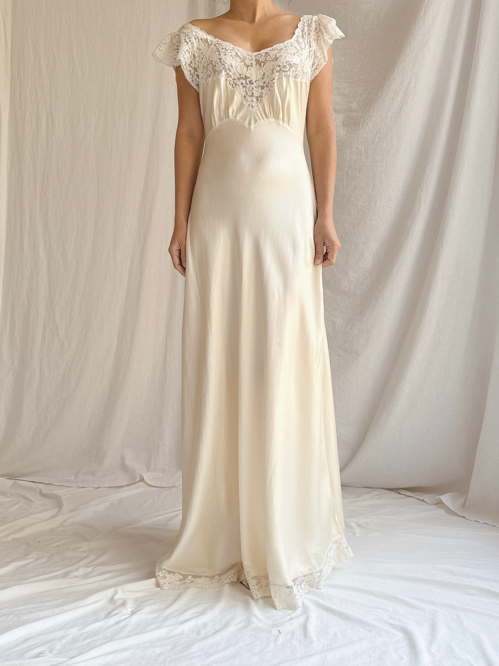 1930s Silk and Lace Slip Dress - XS