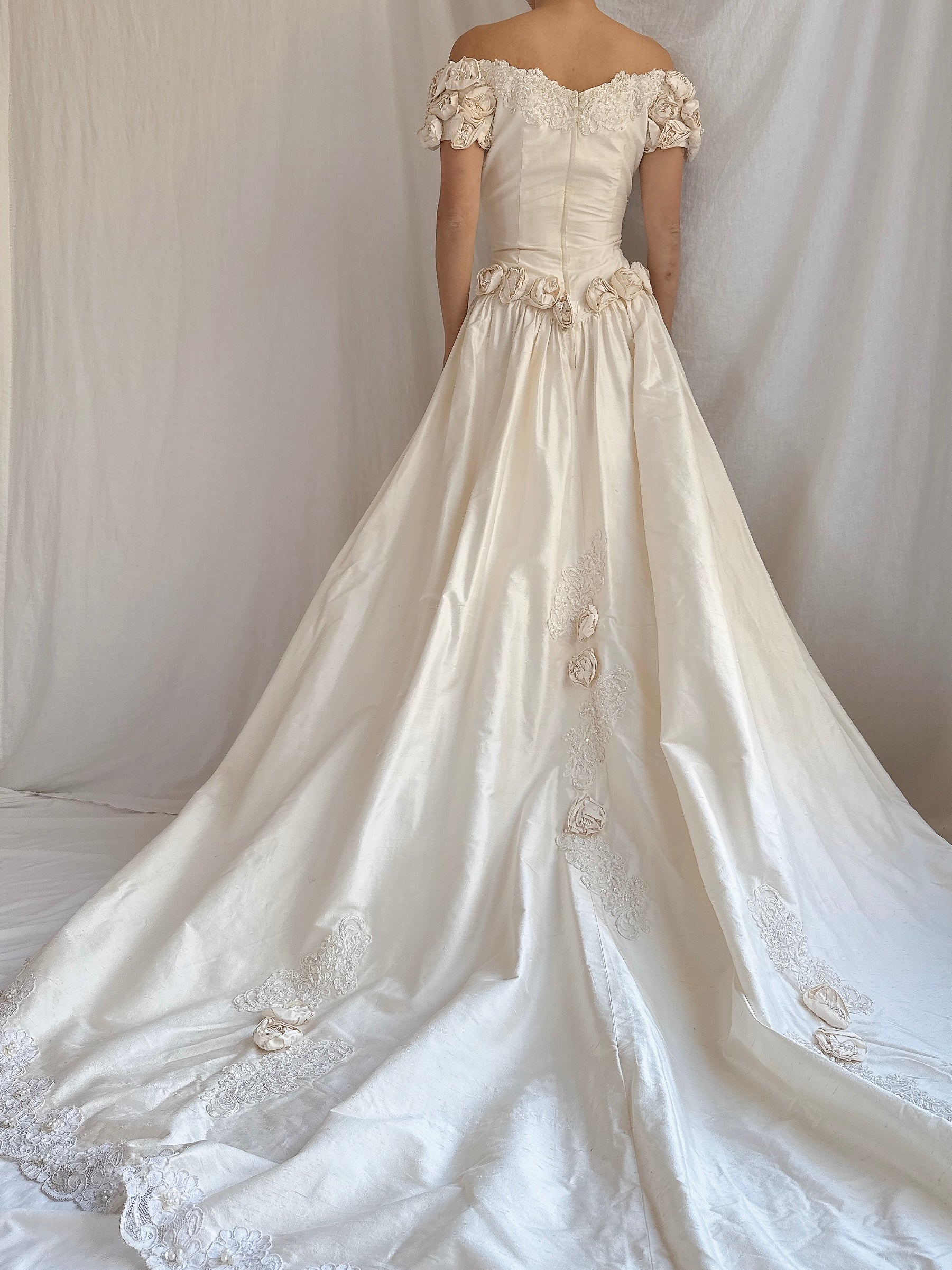 Vintage Silk Rosette Off-the-Shoulder Gown - M
