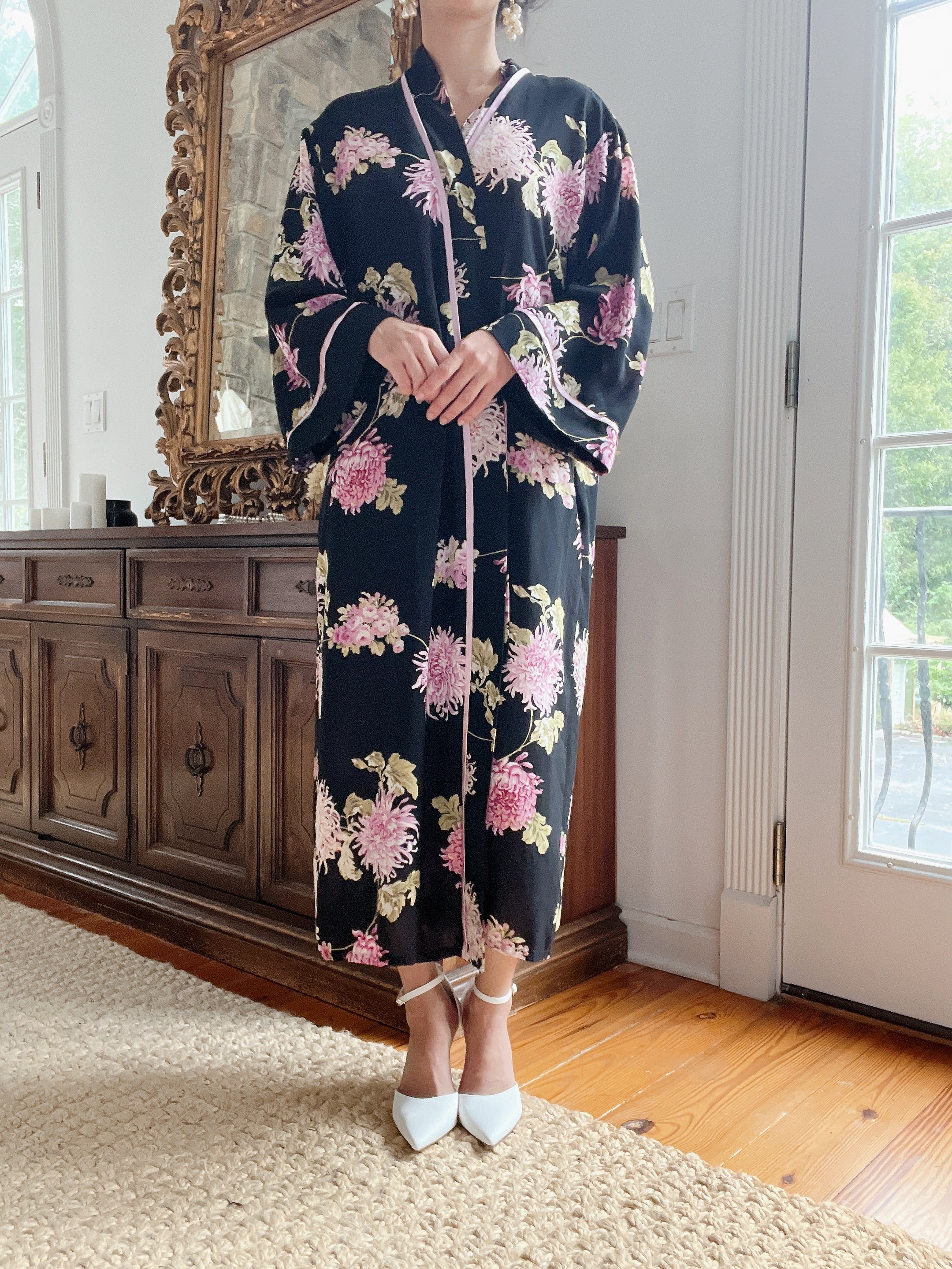 Oscar dela Renta Black Floral Robe