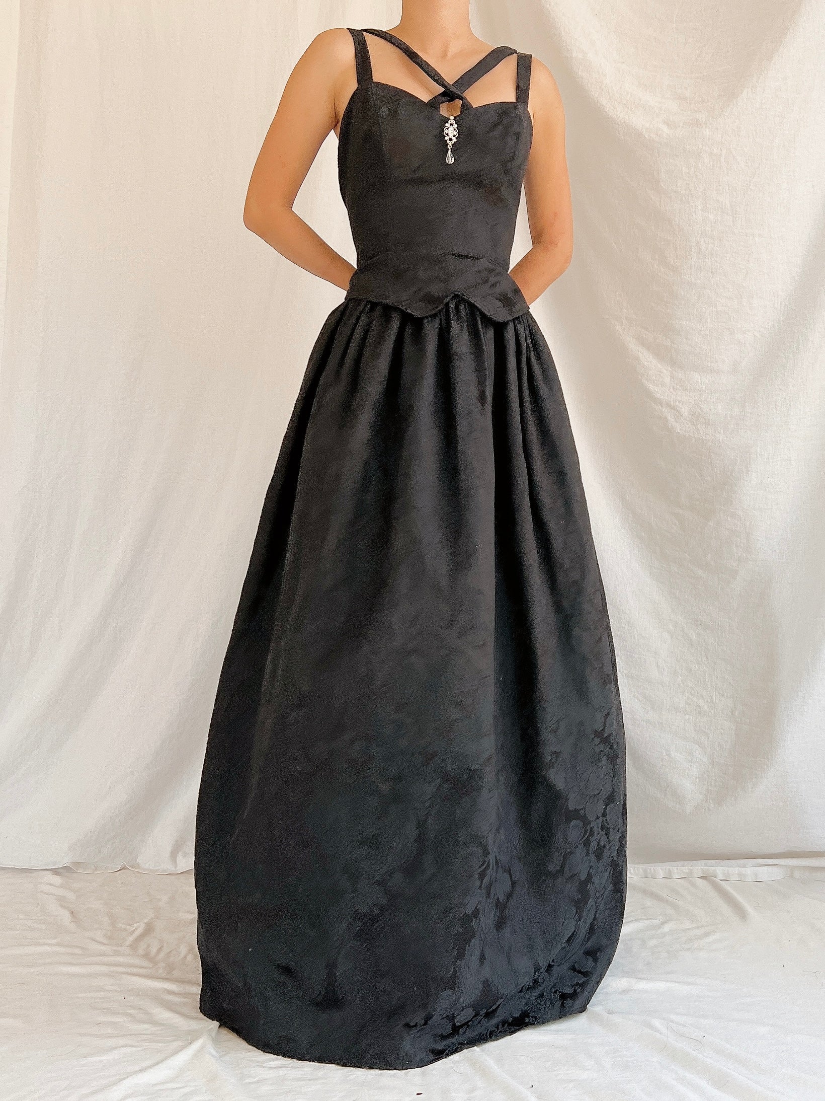 Vintage Jessica McClintock/Gunne Sax Brocade Dress - XS | G O S S A M E R Vintage Jessica McClintock/Gunne Sax Brocade Dress - XS | G O S S A M E R