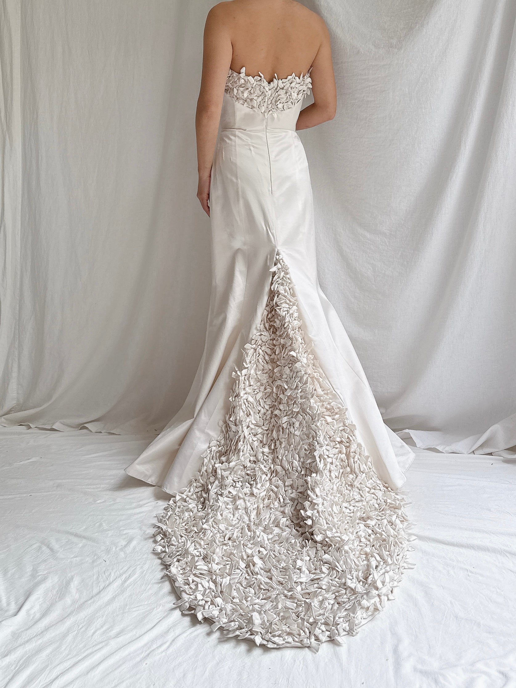00 Maria Alexander Couture Silk Gown with Embellished Bows - S/6