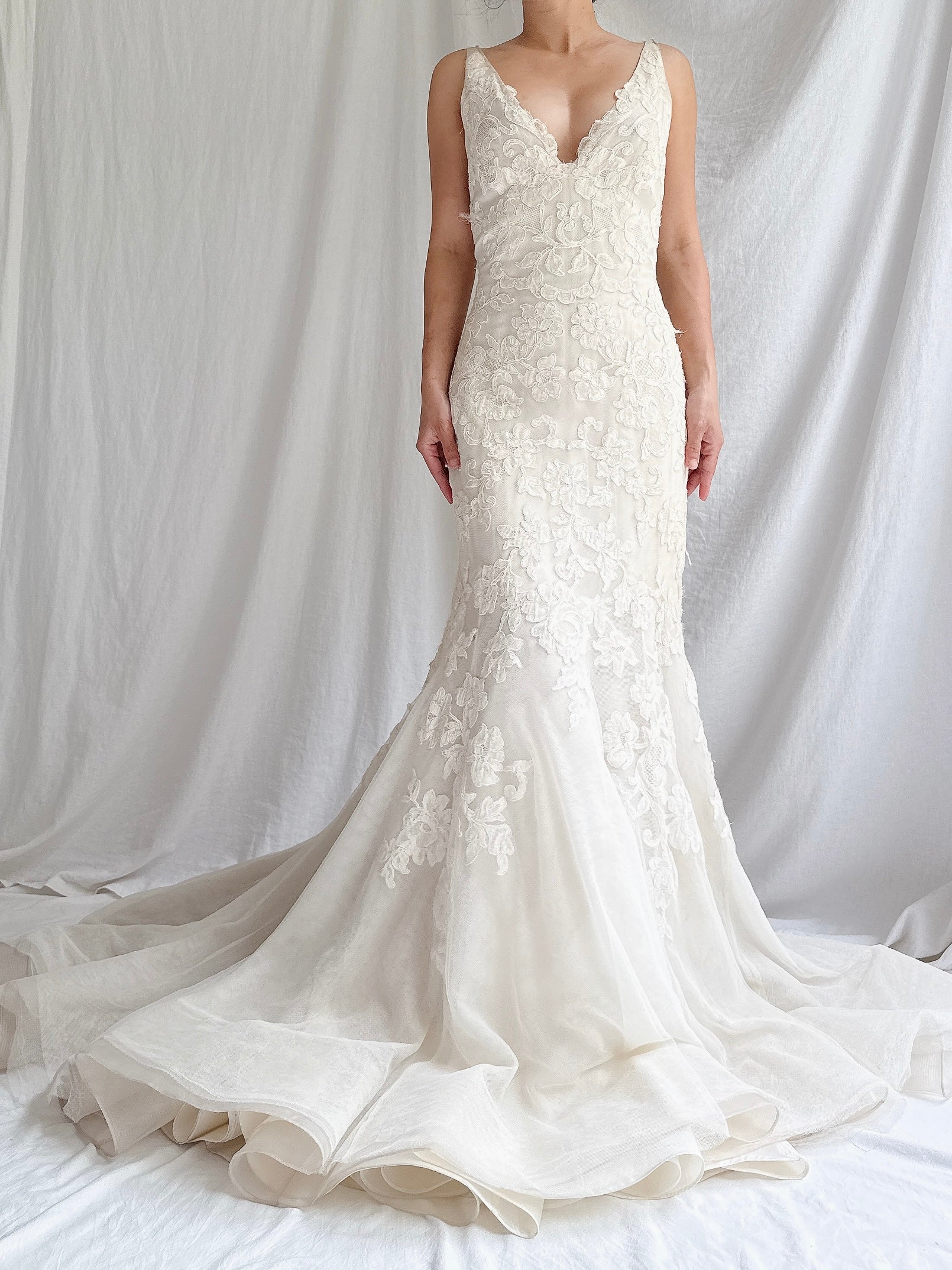 Vintage Liancarlo Couture Alencon Lace and Tulle Gown - S/6