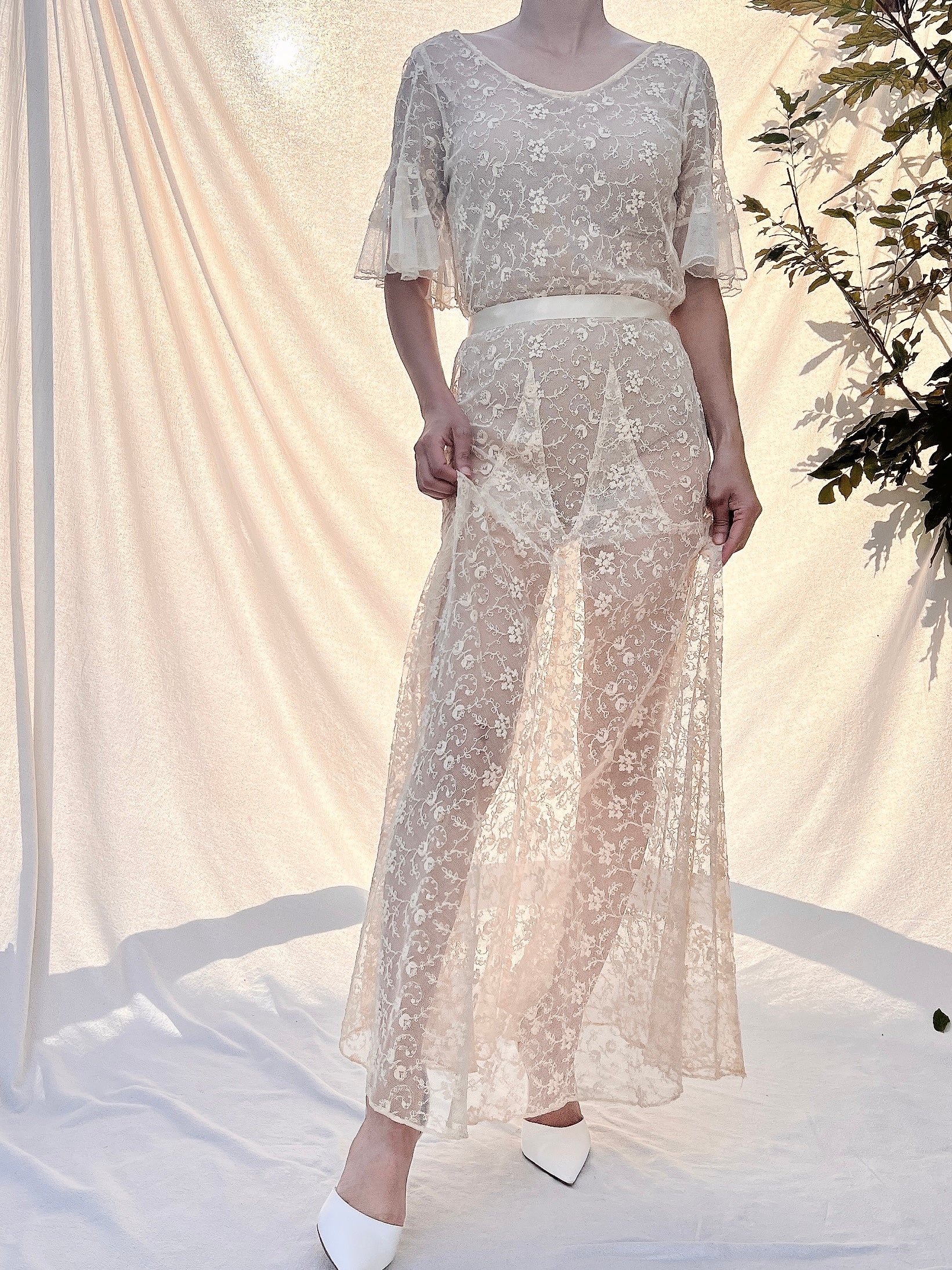 1930s Ivory Needle Lace Gown - XS