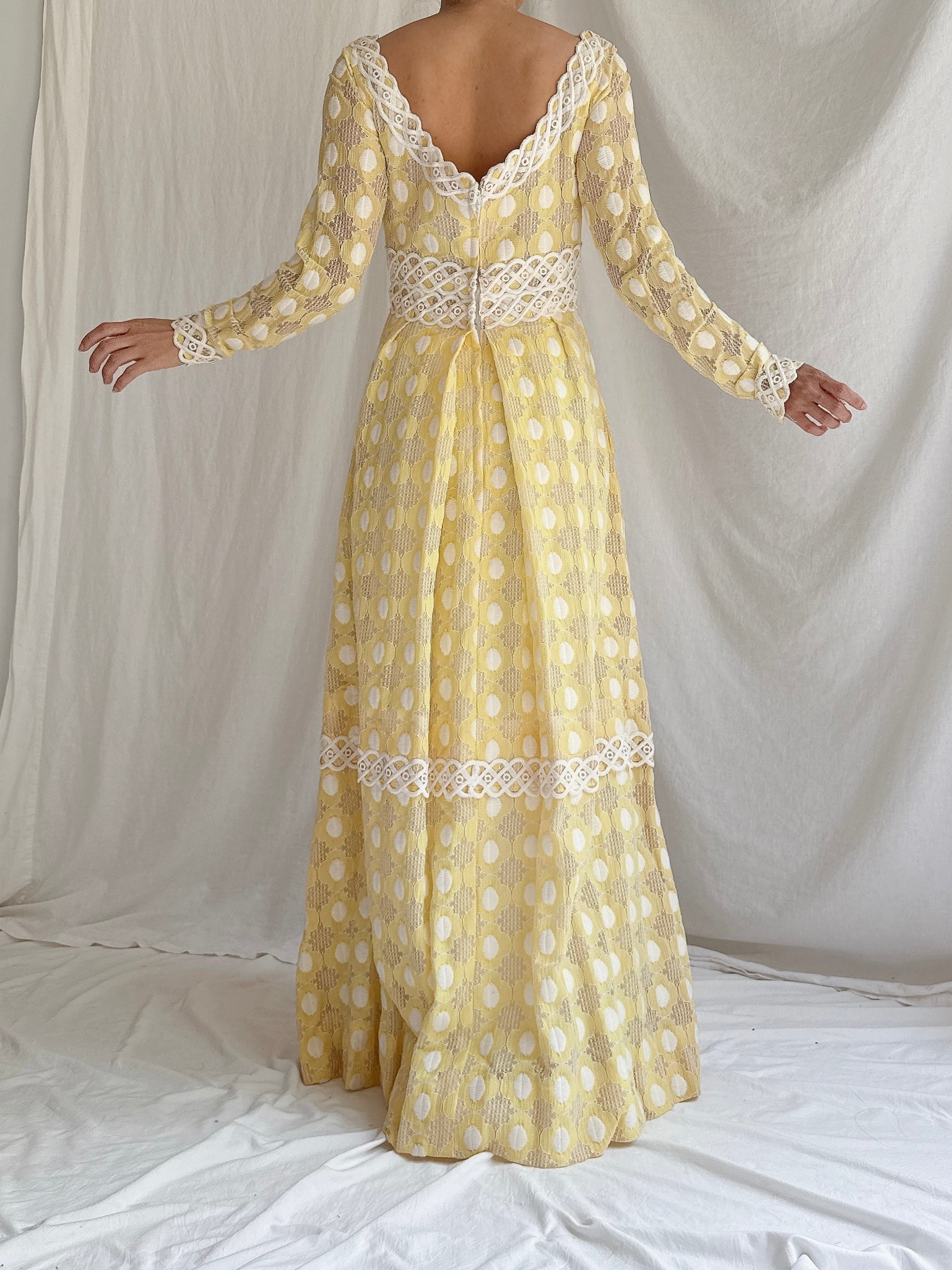 1960s Lace Long Sleeve Gown - XS