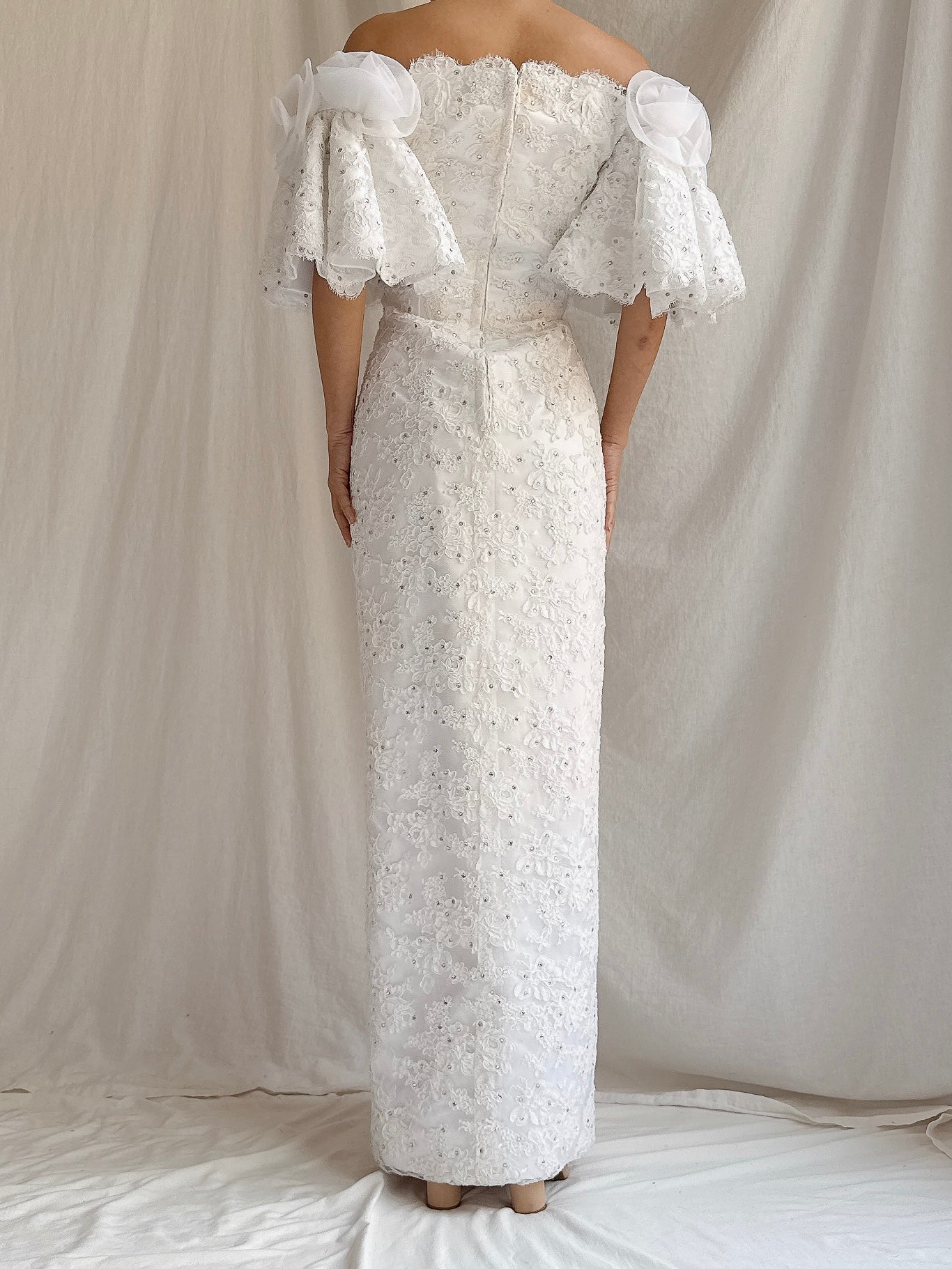 1980s Alencon Off-the-Shoulder Flutter Sleeve Gown - S/M