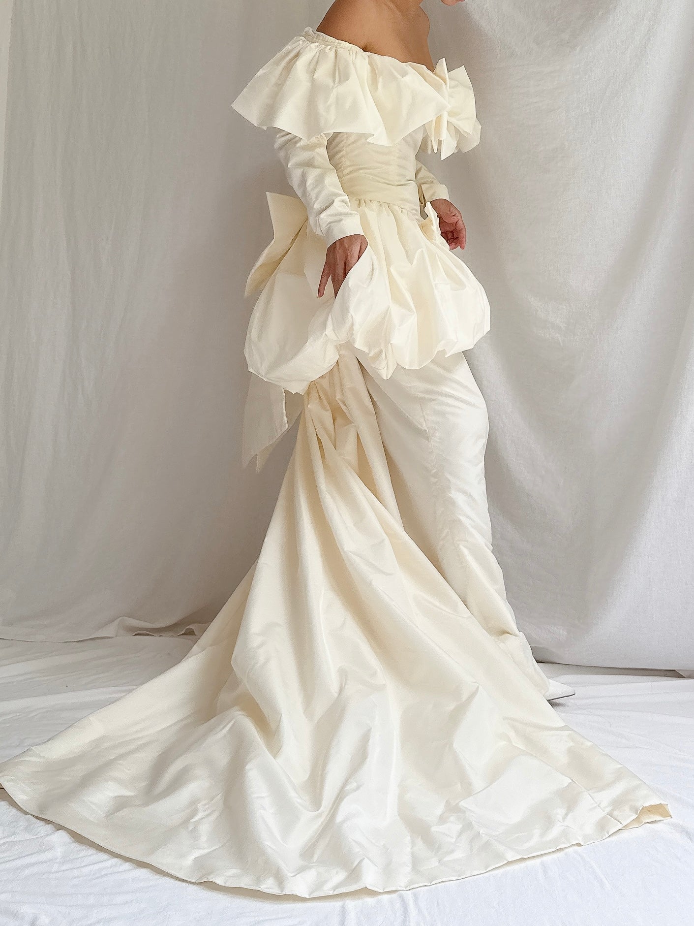 1980s Taffeta Peplum Bow Gown - XS
