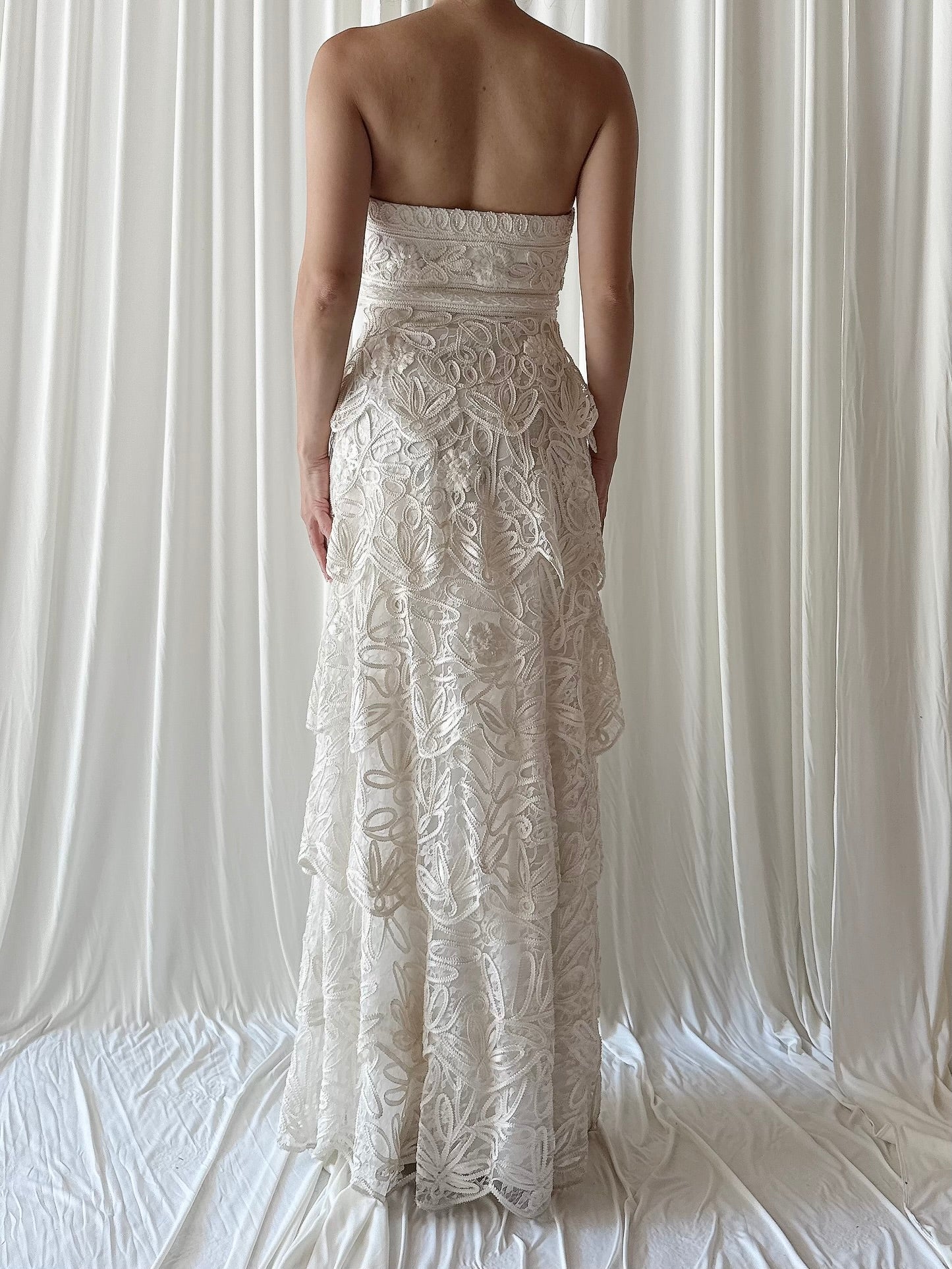 Vintage Sue Wong Tiered Lace Gown - M/6