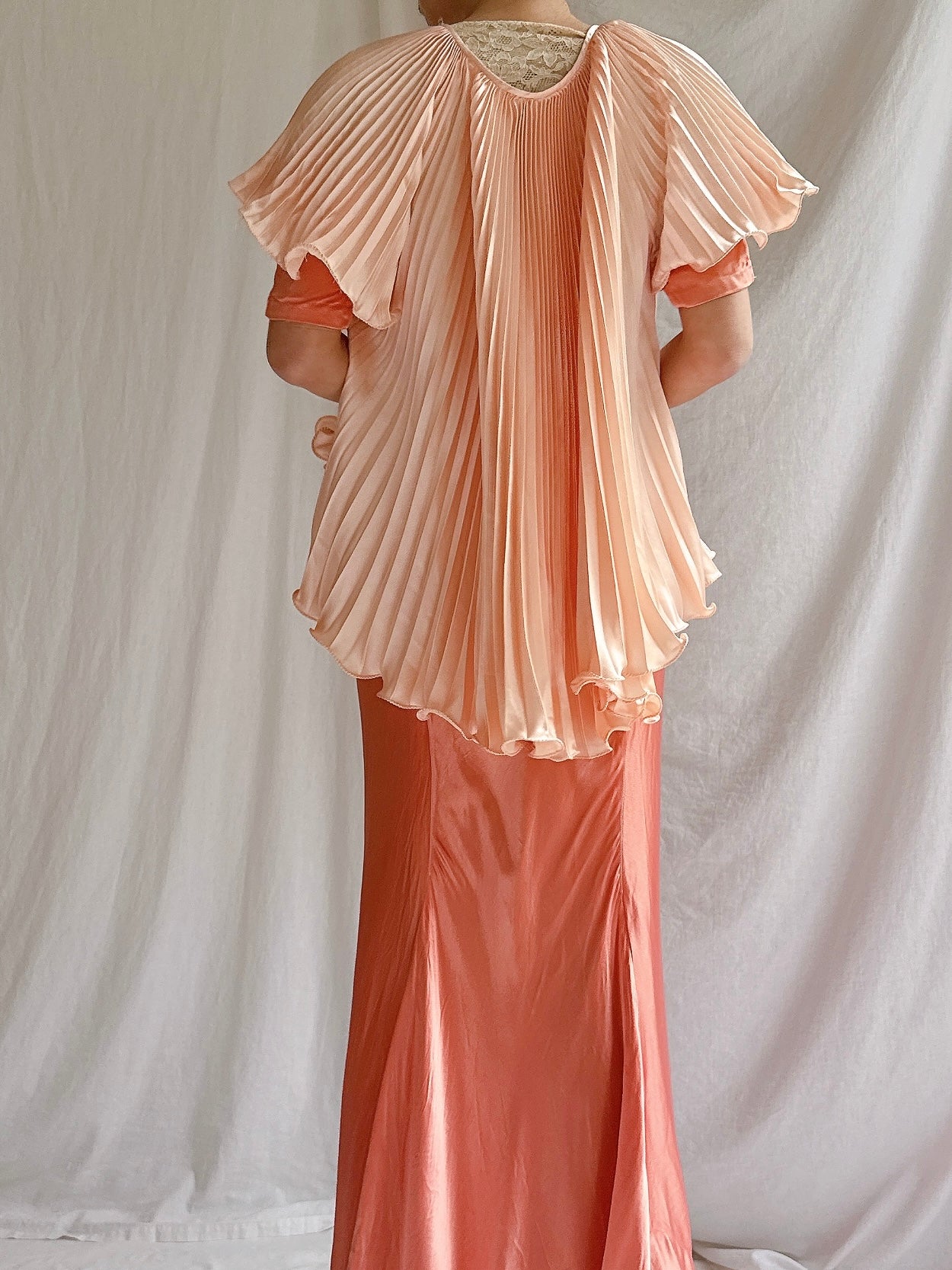 1960s Peach Pleated Top - OSFA