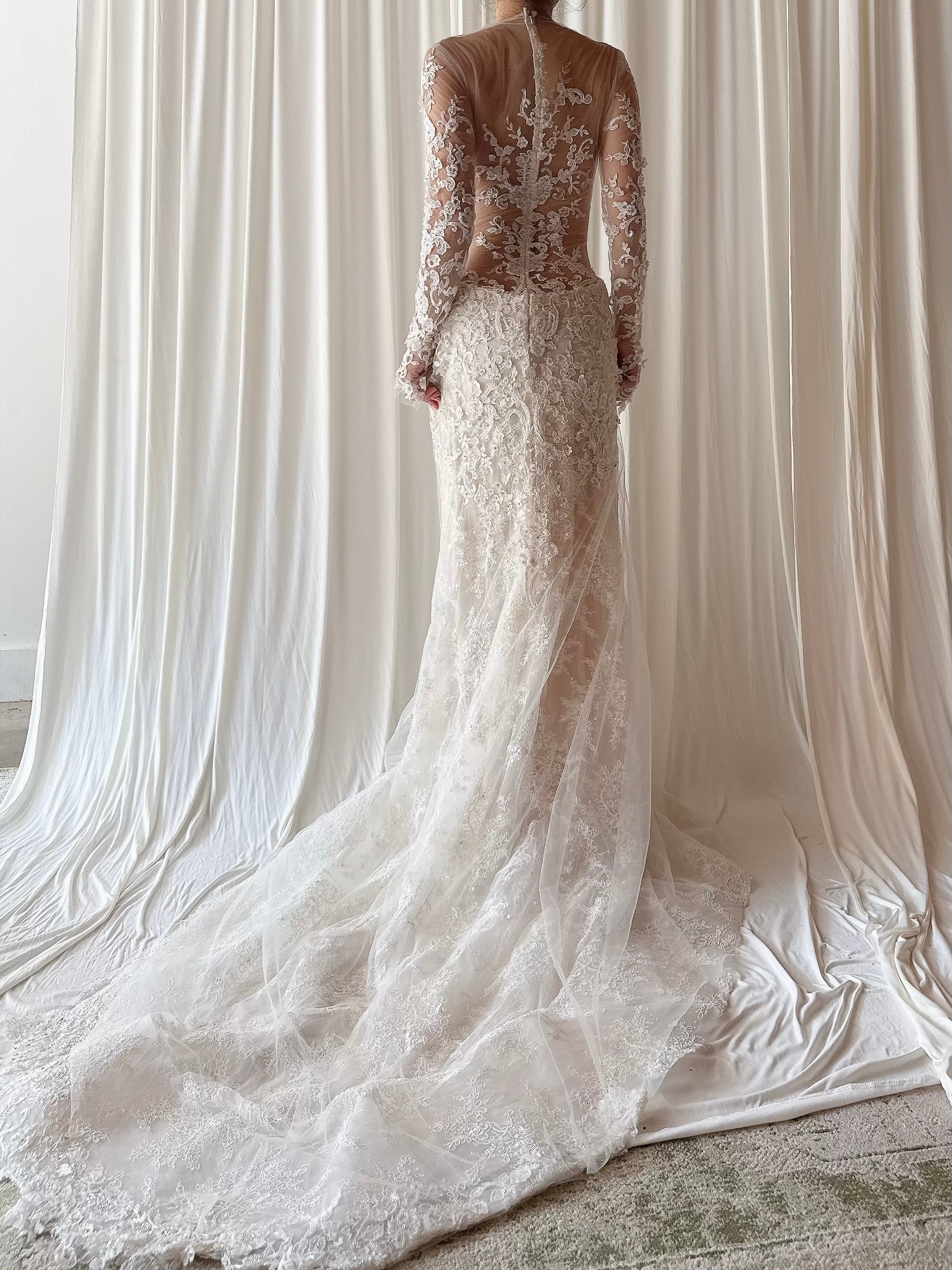 00 Reem Acra Lace Tulle Gown with Veil - XS