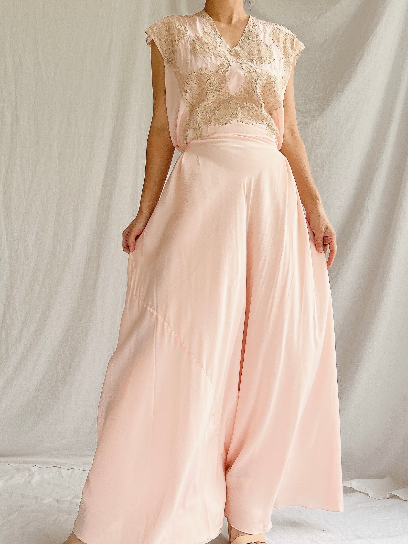 1930s Peach Silk Slip Dress - S/M