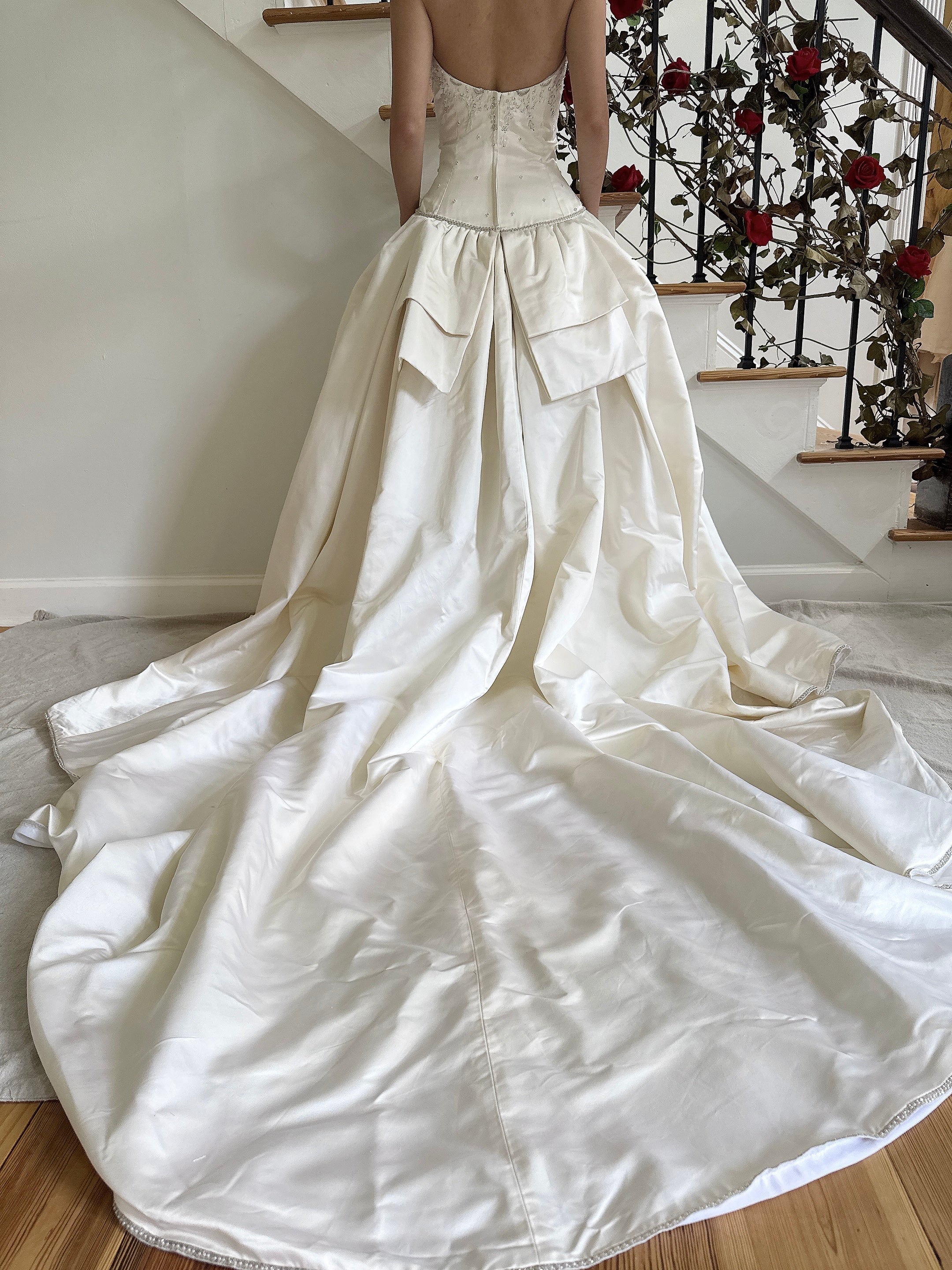 Vintage Eve of Milady Silk Gown - M