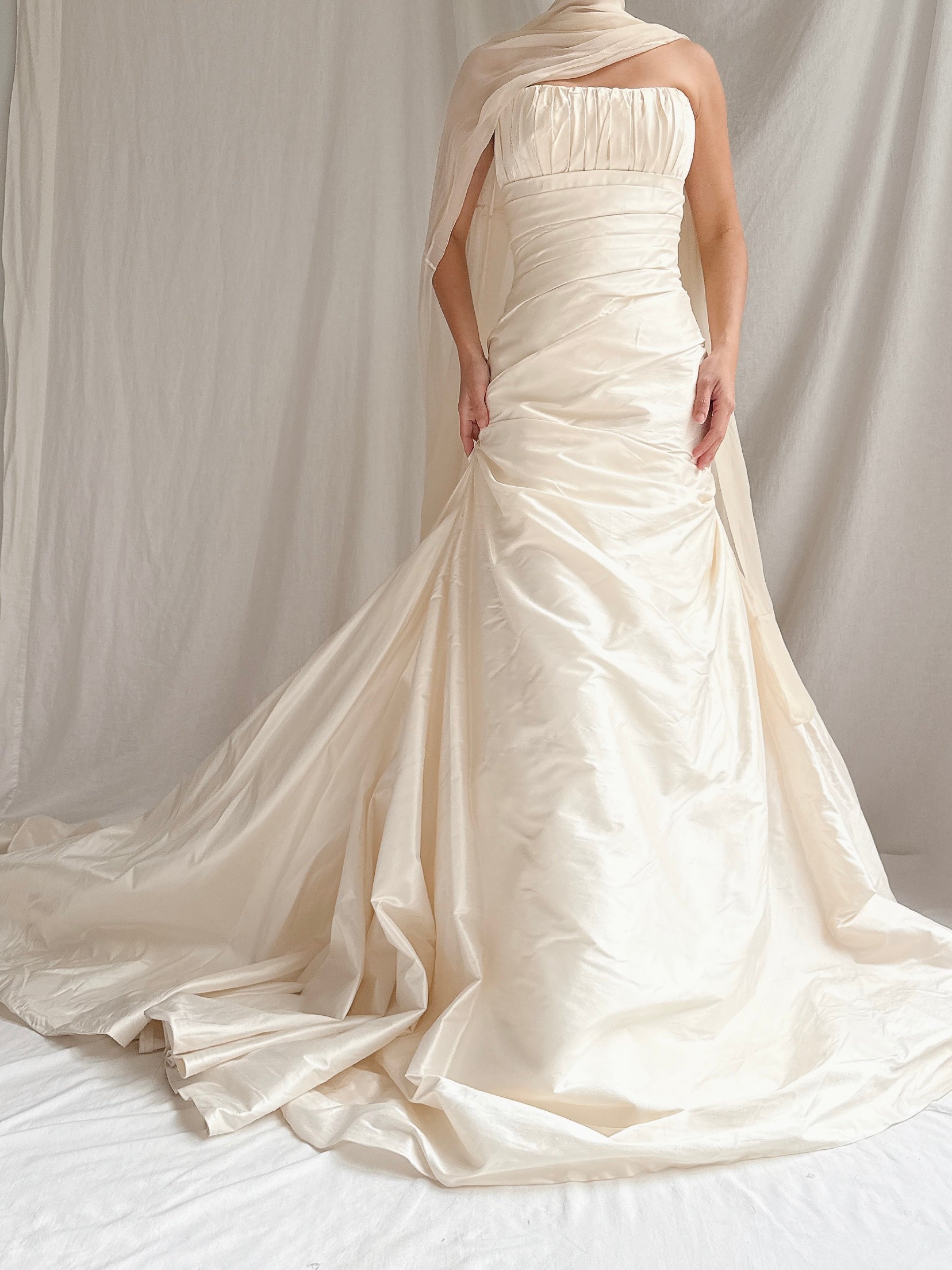 Vintage Pronovias Strapless Silk Gown - M