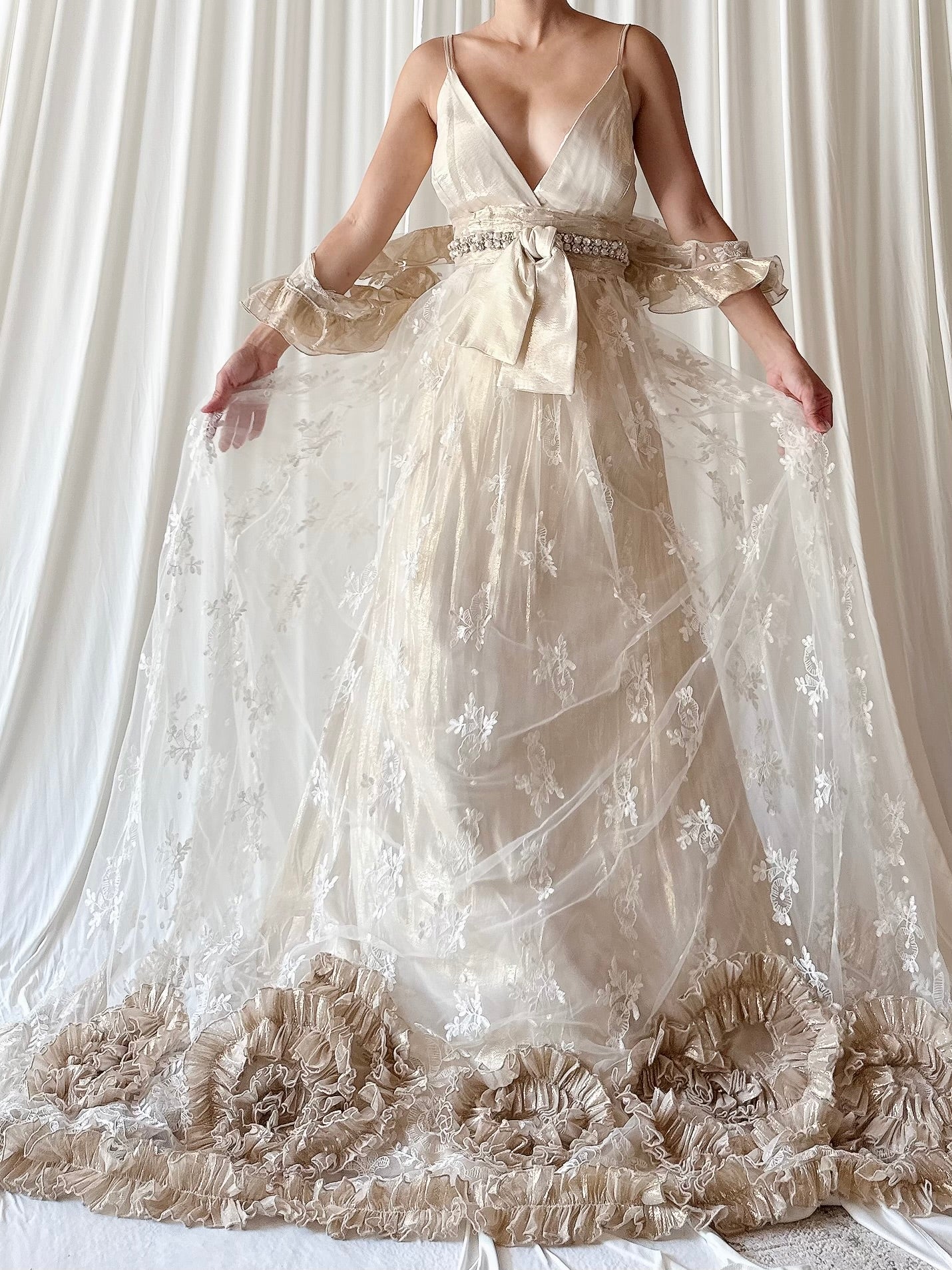 Vintage Gold Lurex and Lace Gown - Size 46/L