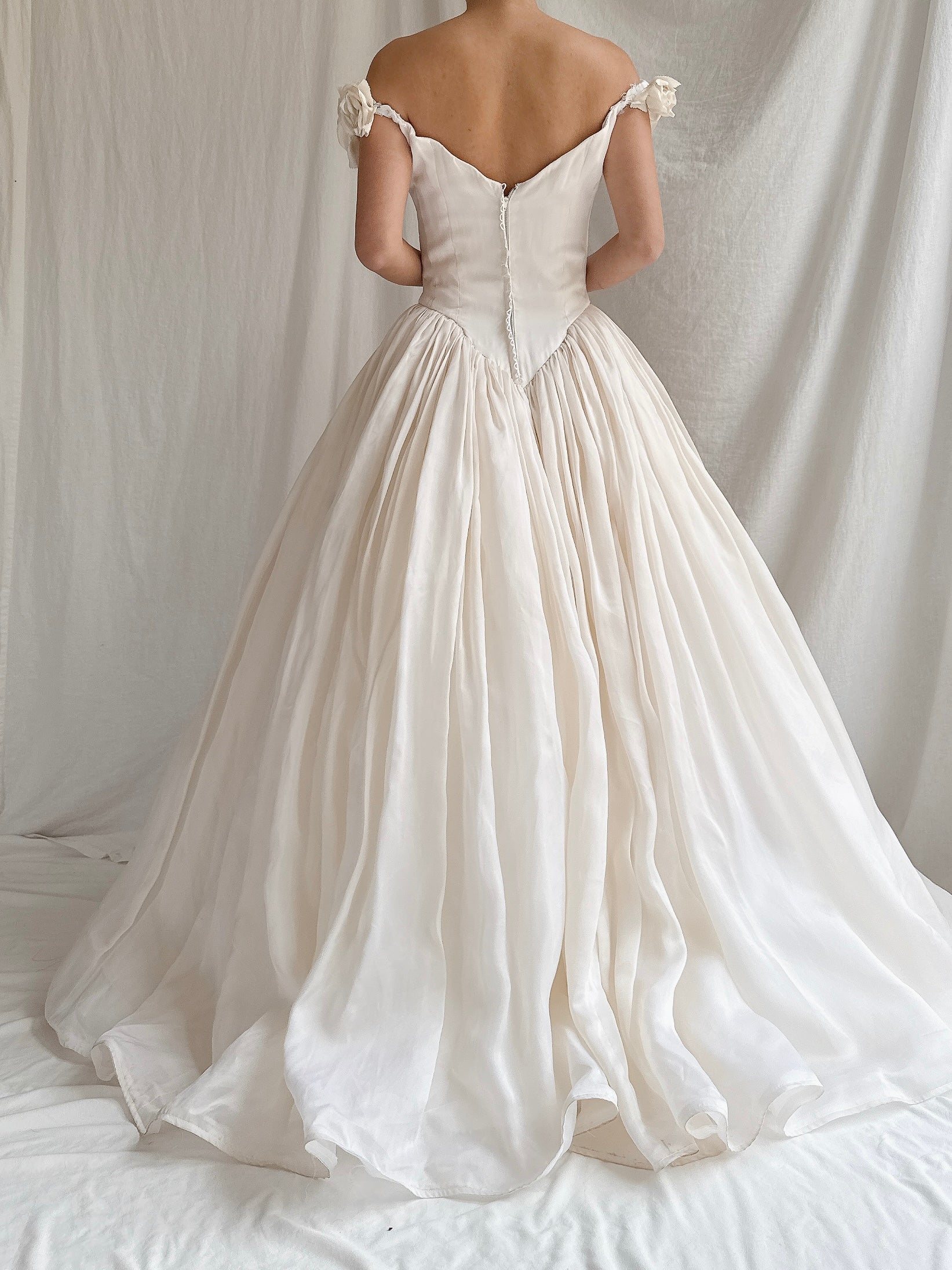Vintage Silk Organza Off-the-Shoulder Gown - XS/2