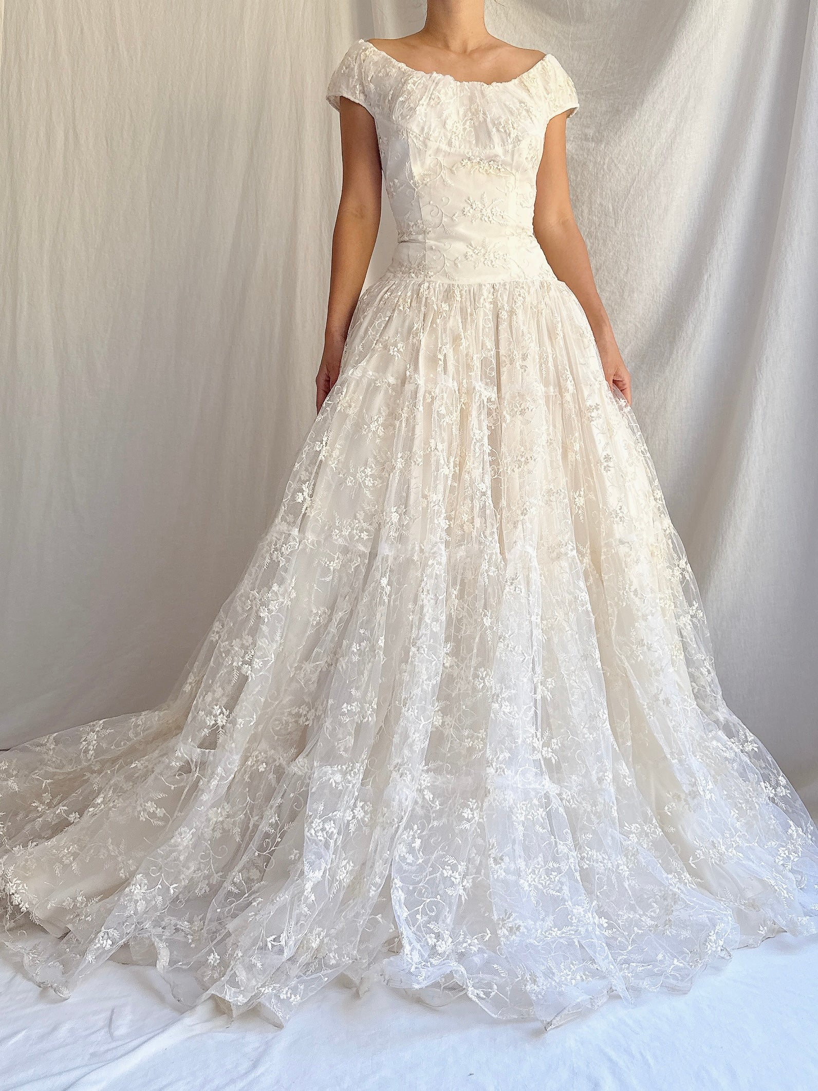 1950s Embroidered Lace Dress - S