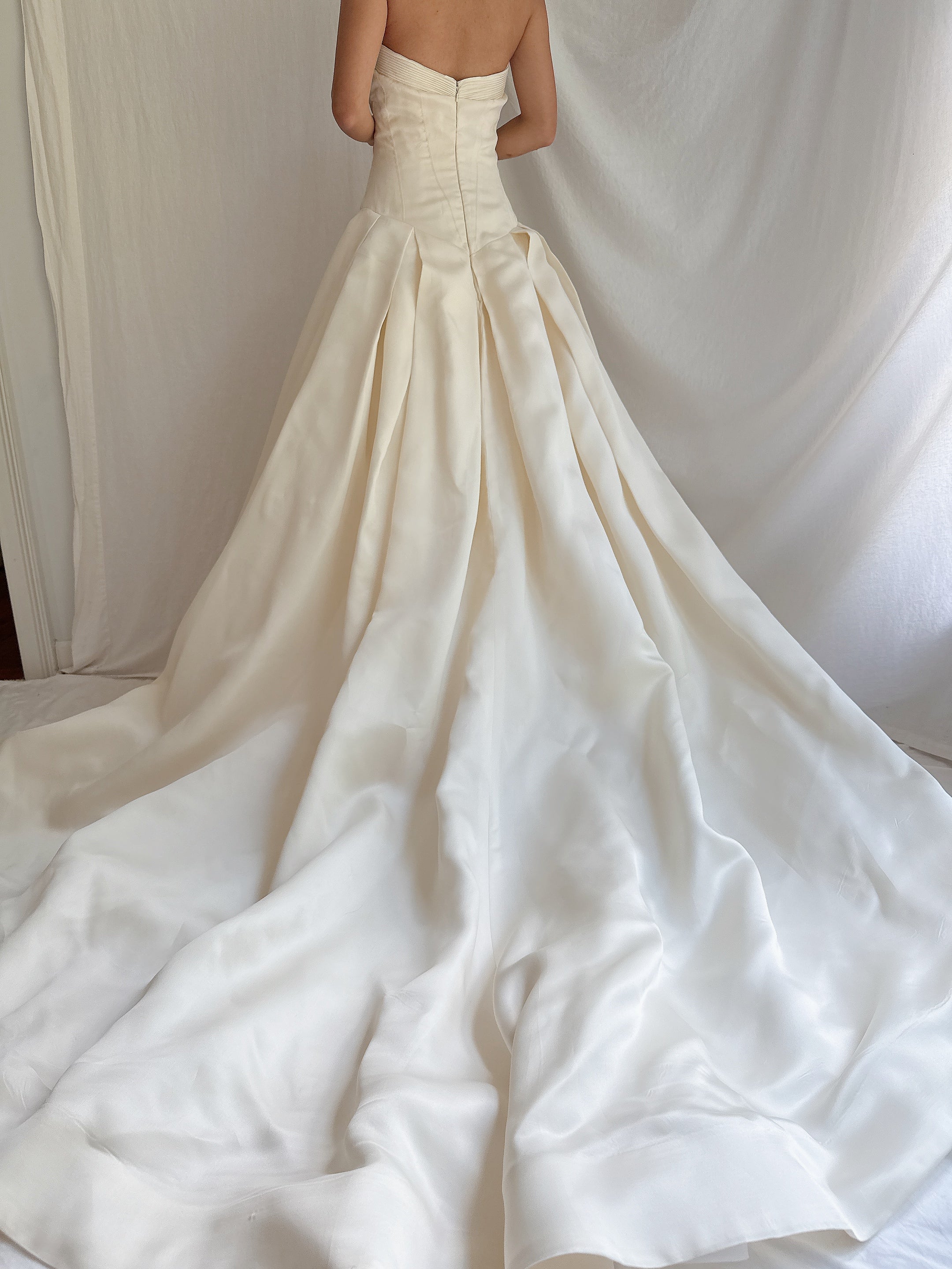 Vintage Vera Wang Silk Organza Gown - S