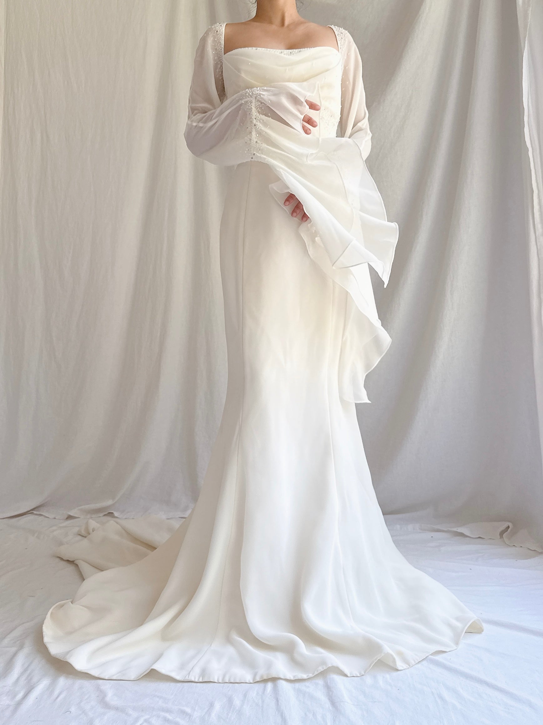 Vintage Angel Sleeves Gown - M/6