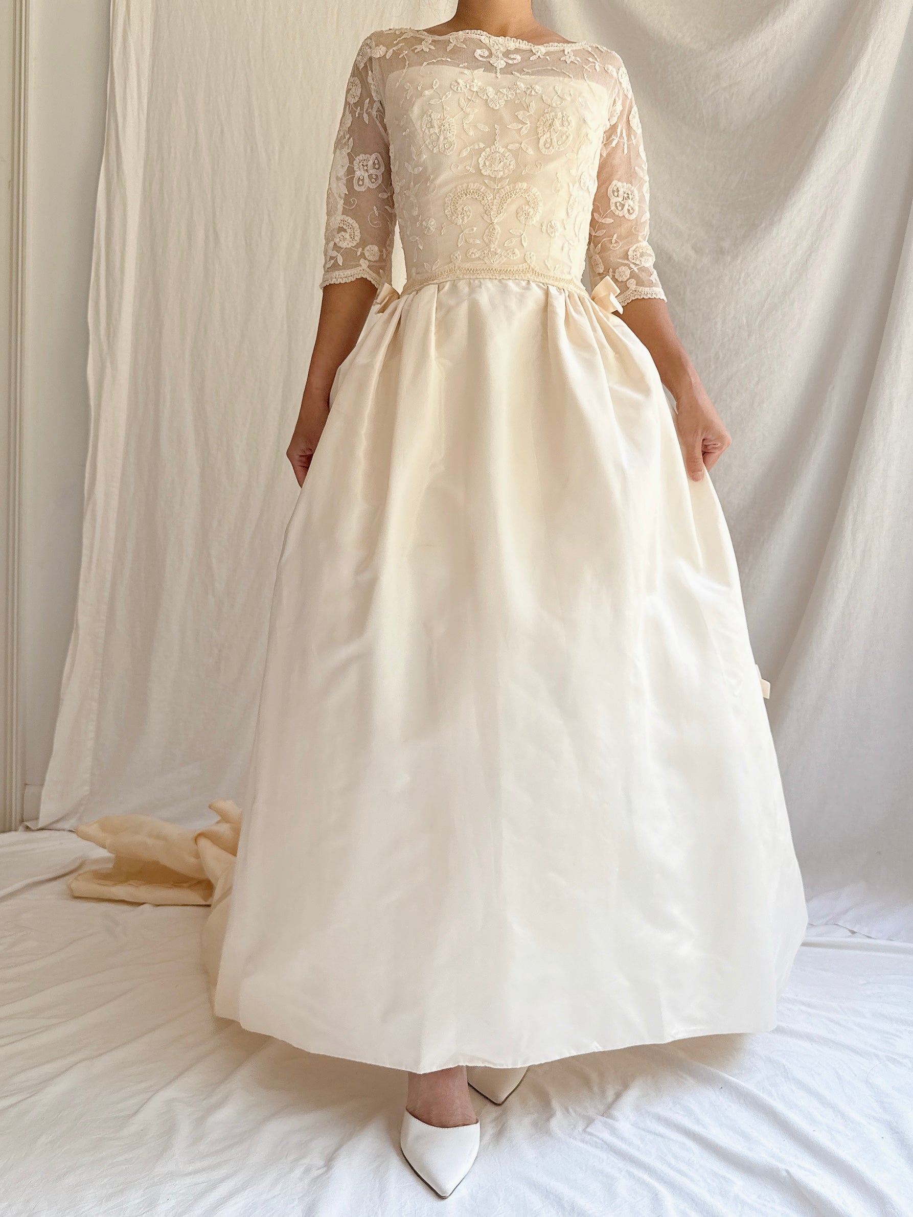 1950s Silk Taffeta Duchesse Lace Dress - XXS/00