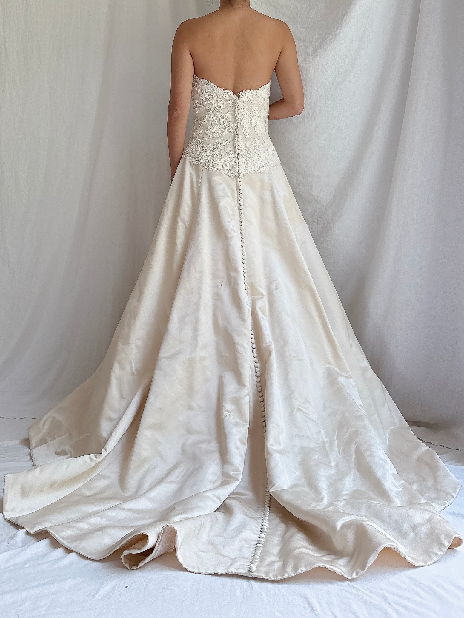 Vintage Alvina Valenta Silk & Lace Gown - US 4/6