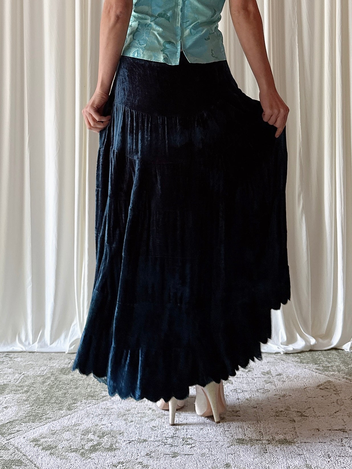 Vintage Serena Kay Blue Velvet Skirt - Waist 27”