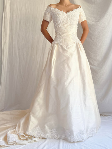 Vintage Wide Neck Lace Embellished Gown - S