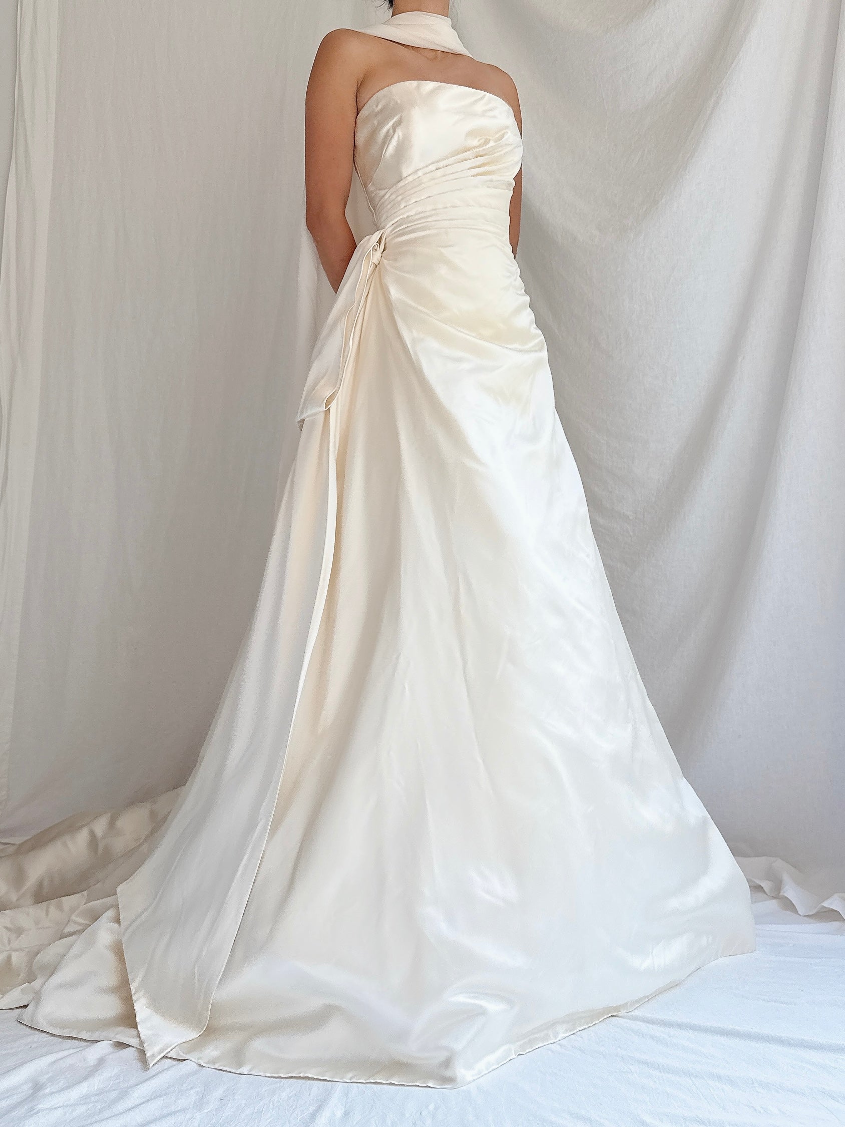 Vera Wang Silk Satin Strapless Gown - S/4/6