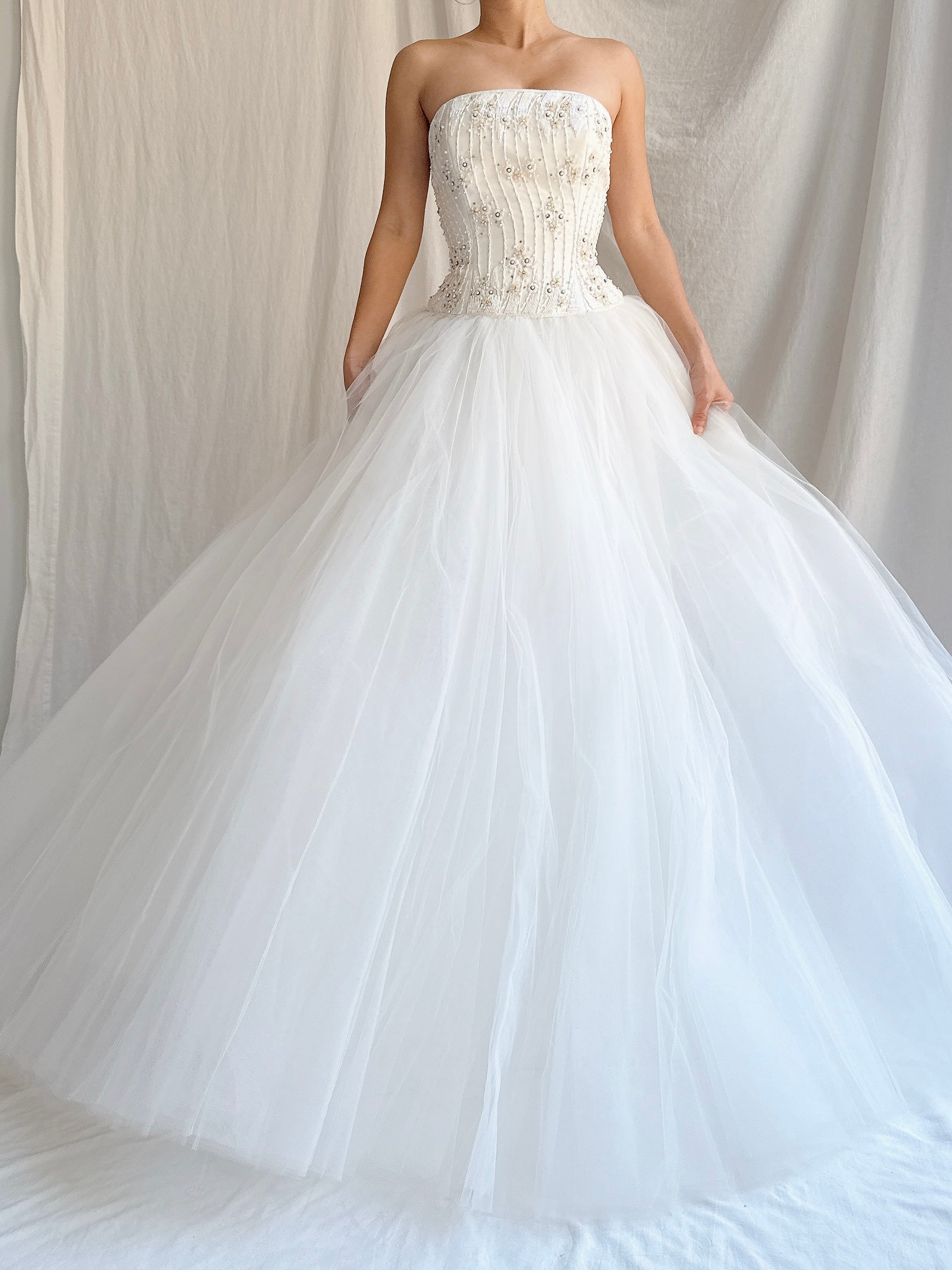 Vintage Paula Varsalona Couture Silk and Tulle Wedding Gown - M/8