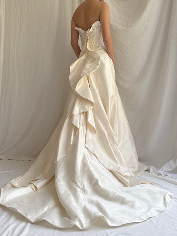 Vintage Strapless Silk Ruffled Gown - M/8