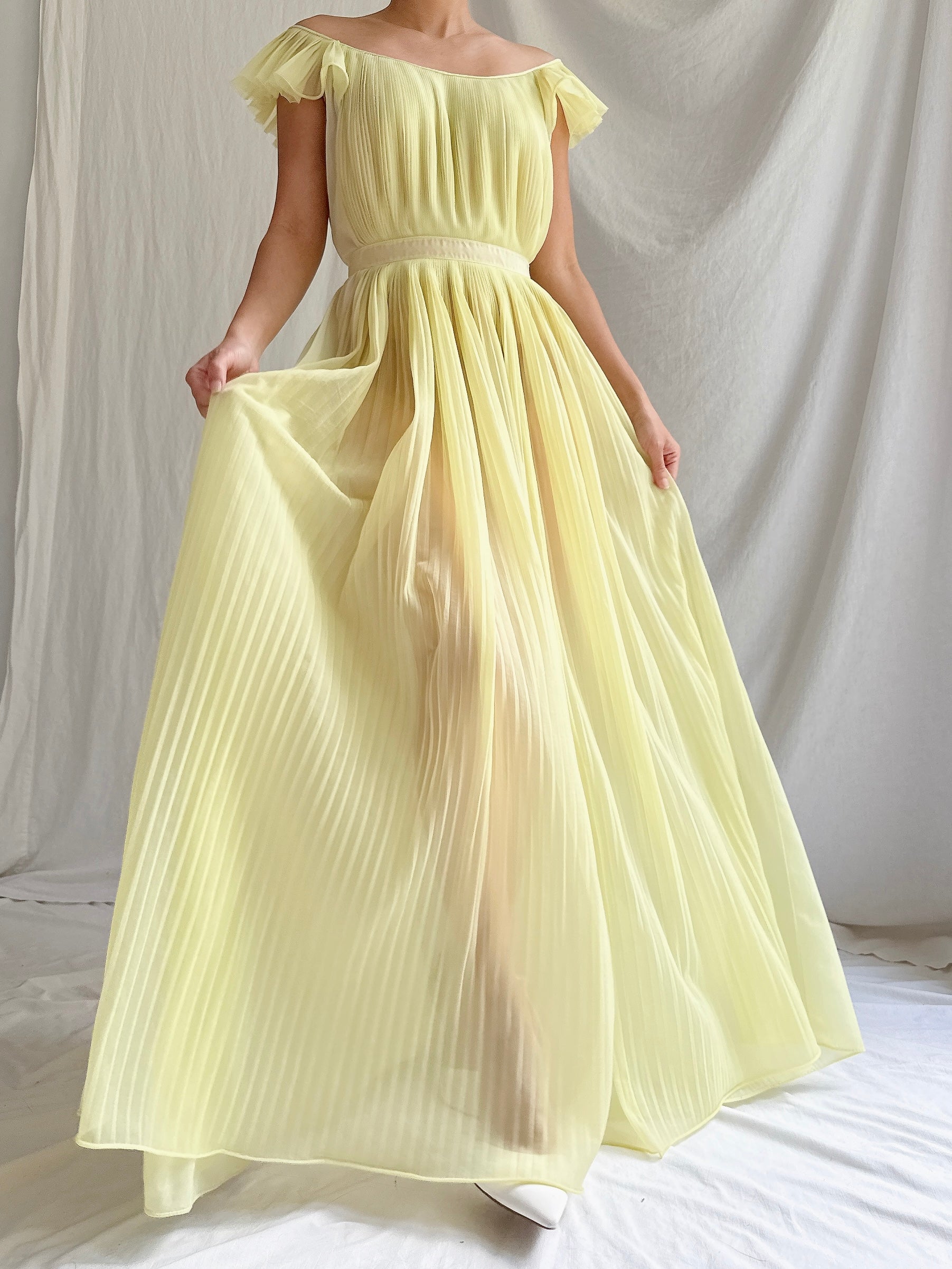 1950s Tricot Nylon Pleated Slip - S