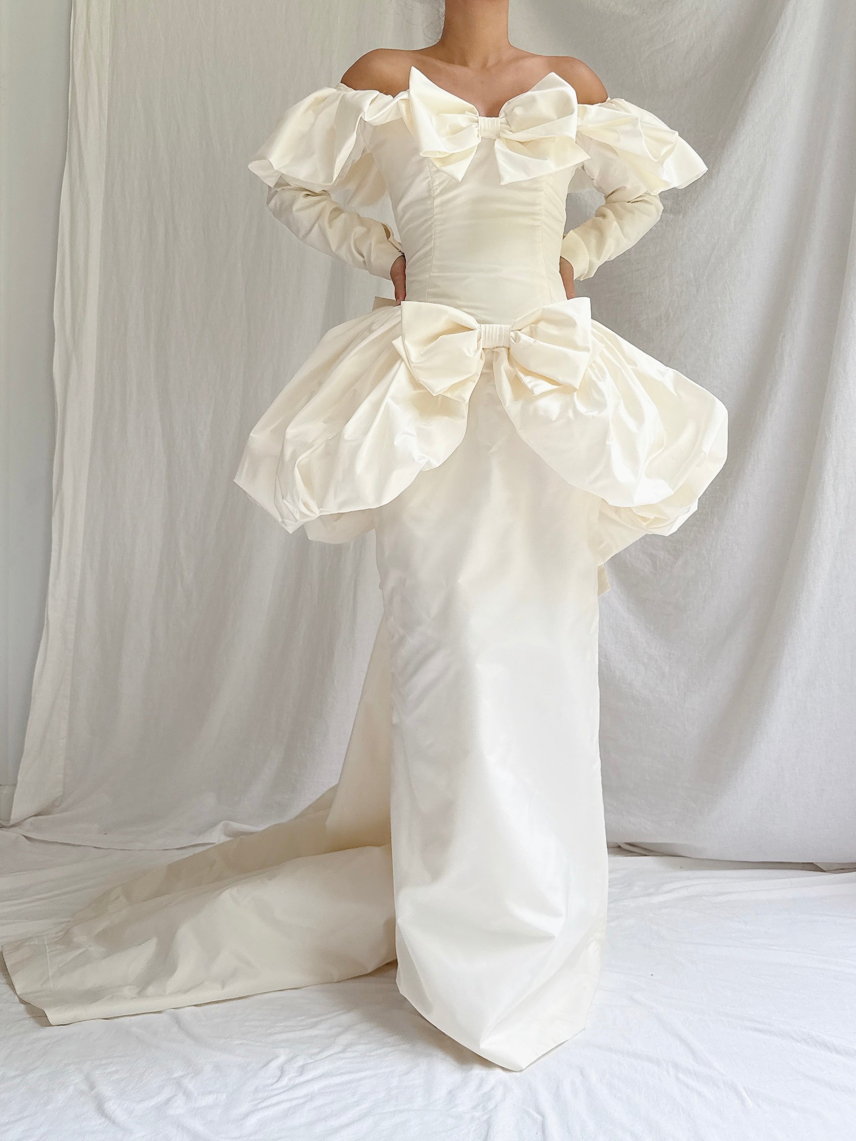 1980s Taffeta Peplum Bow Gown - XS