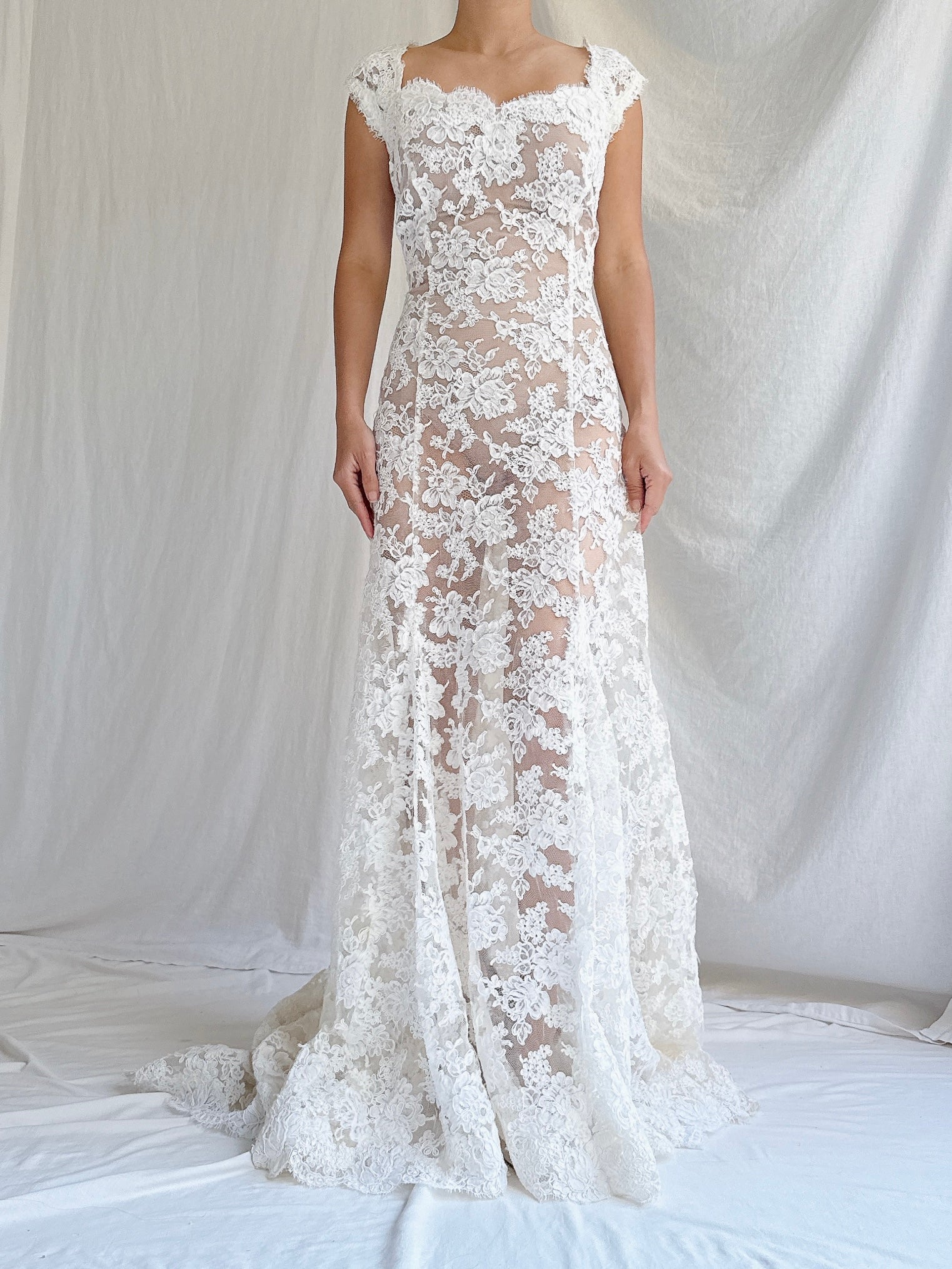 Vintage Monique Llhuilier Sheer Alencon Lace Gown - S/4