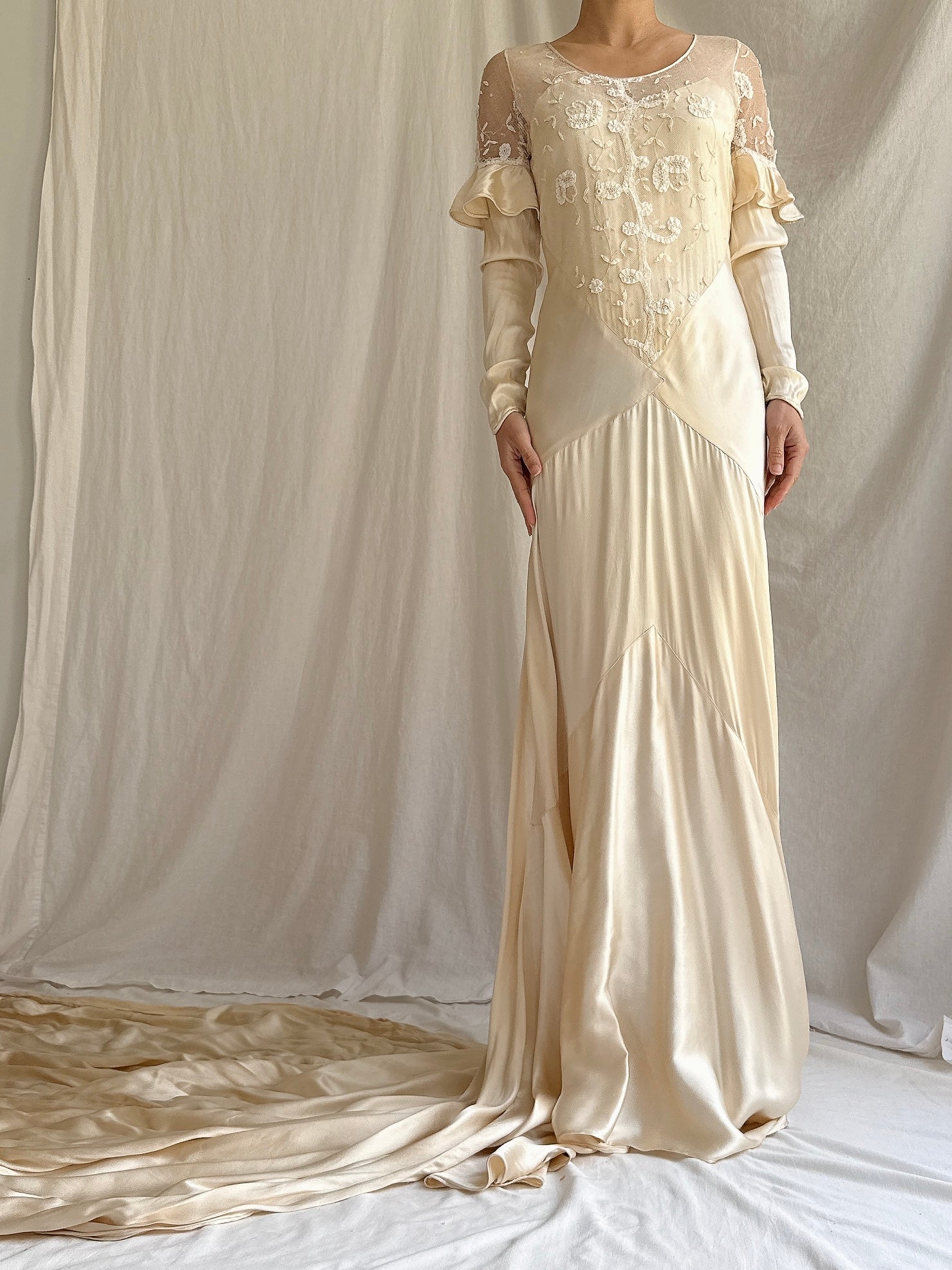 1930s Silk and Lace Gown - XXS