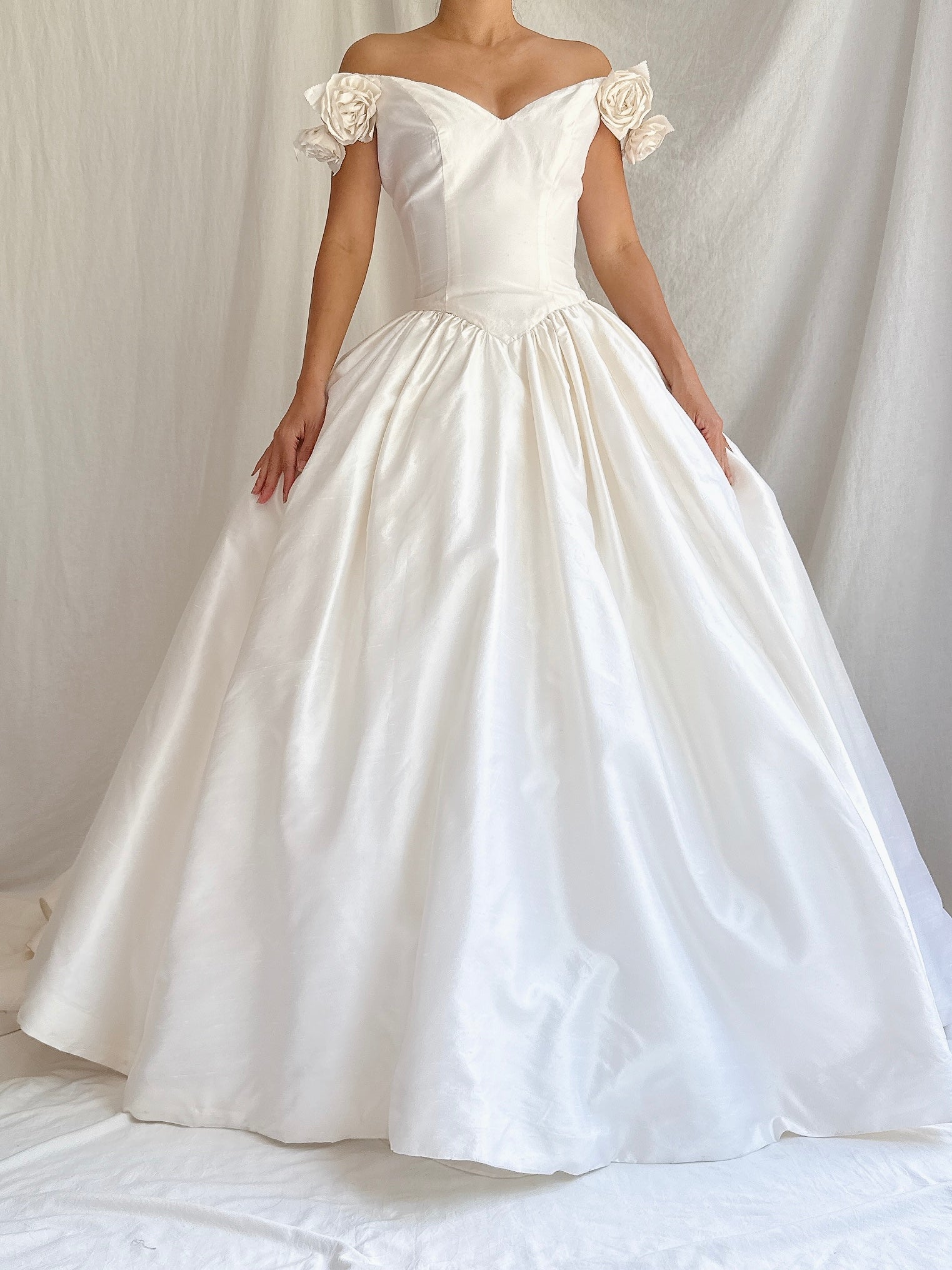 Vintage Off-the-Shoulder Silk Gown - S