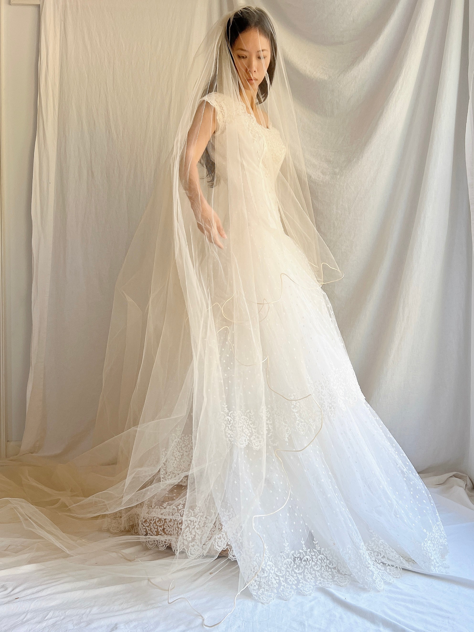 Vintage Cathedral Champagne Scalloped Tulle Veil