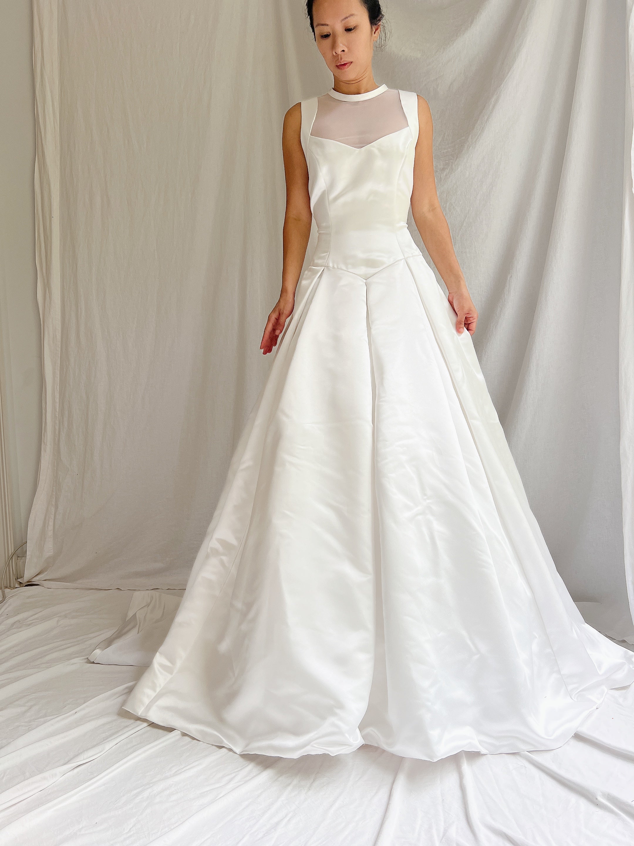 Vintage White Satin Illusion Gown - M/8