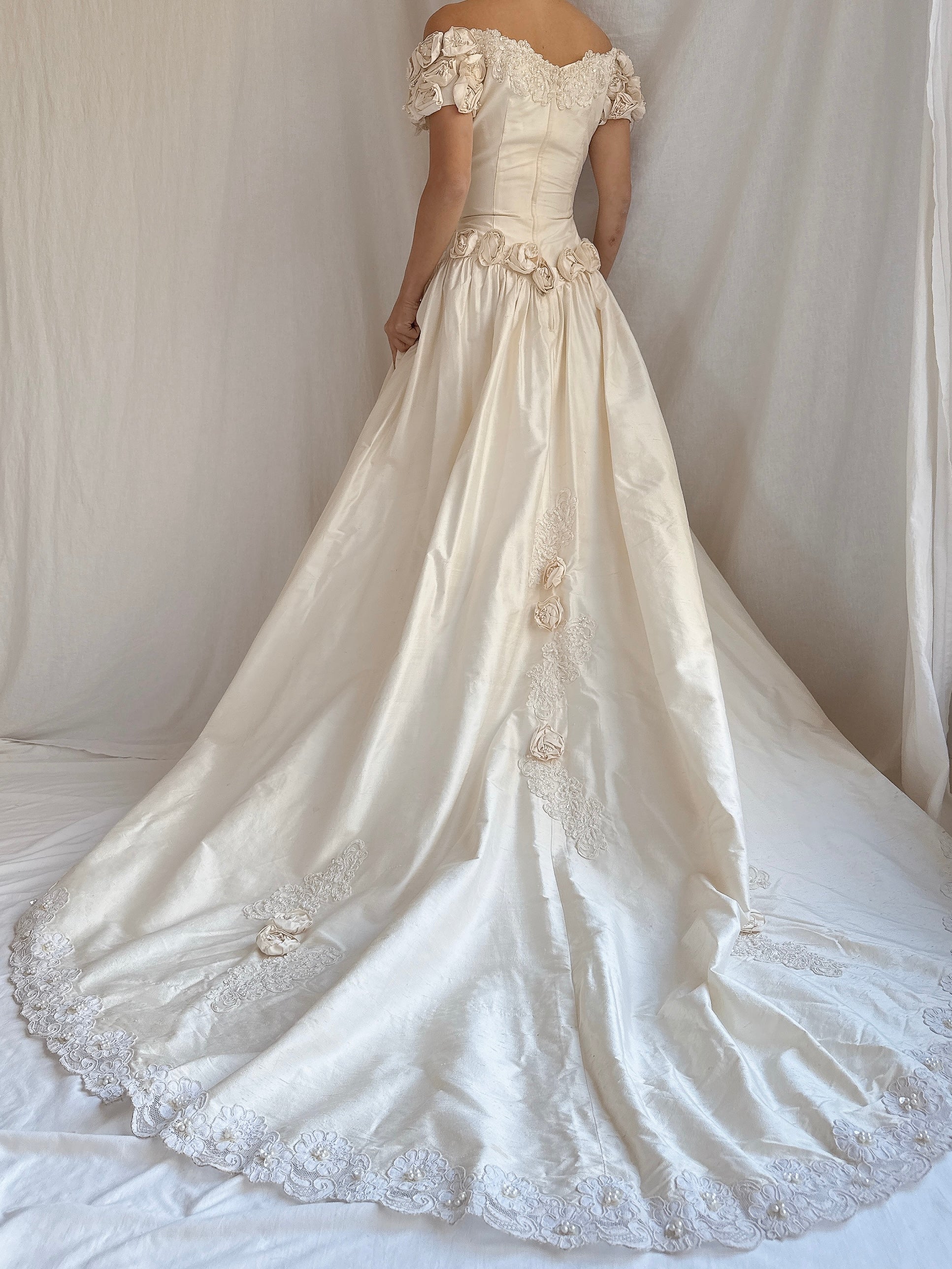 Vintage Silk Rosette Off-the-Shoulder Gown - M