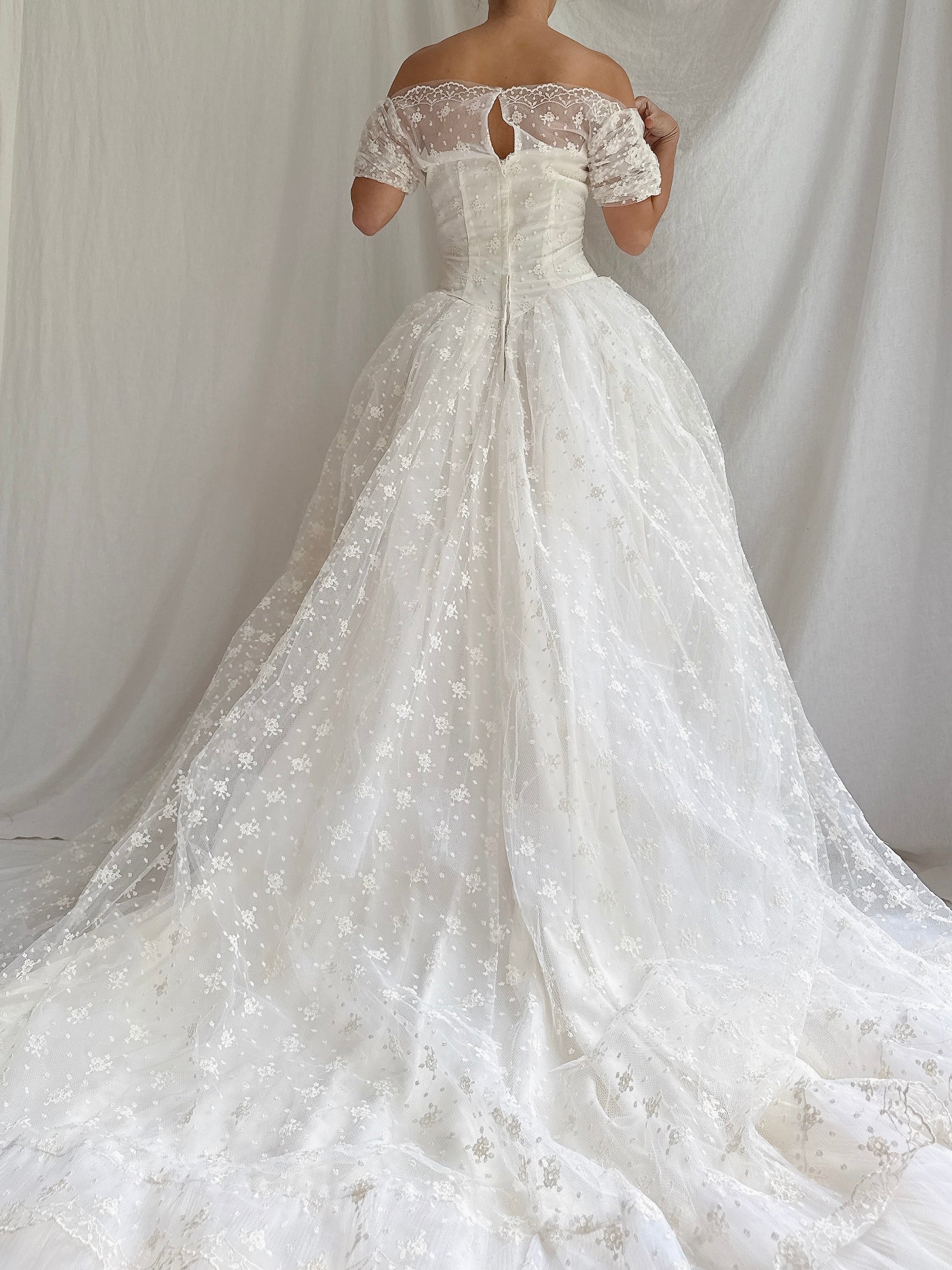 1950s Tulle Embroidered Layered Gown - XS