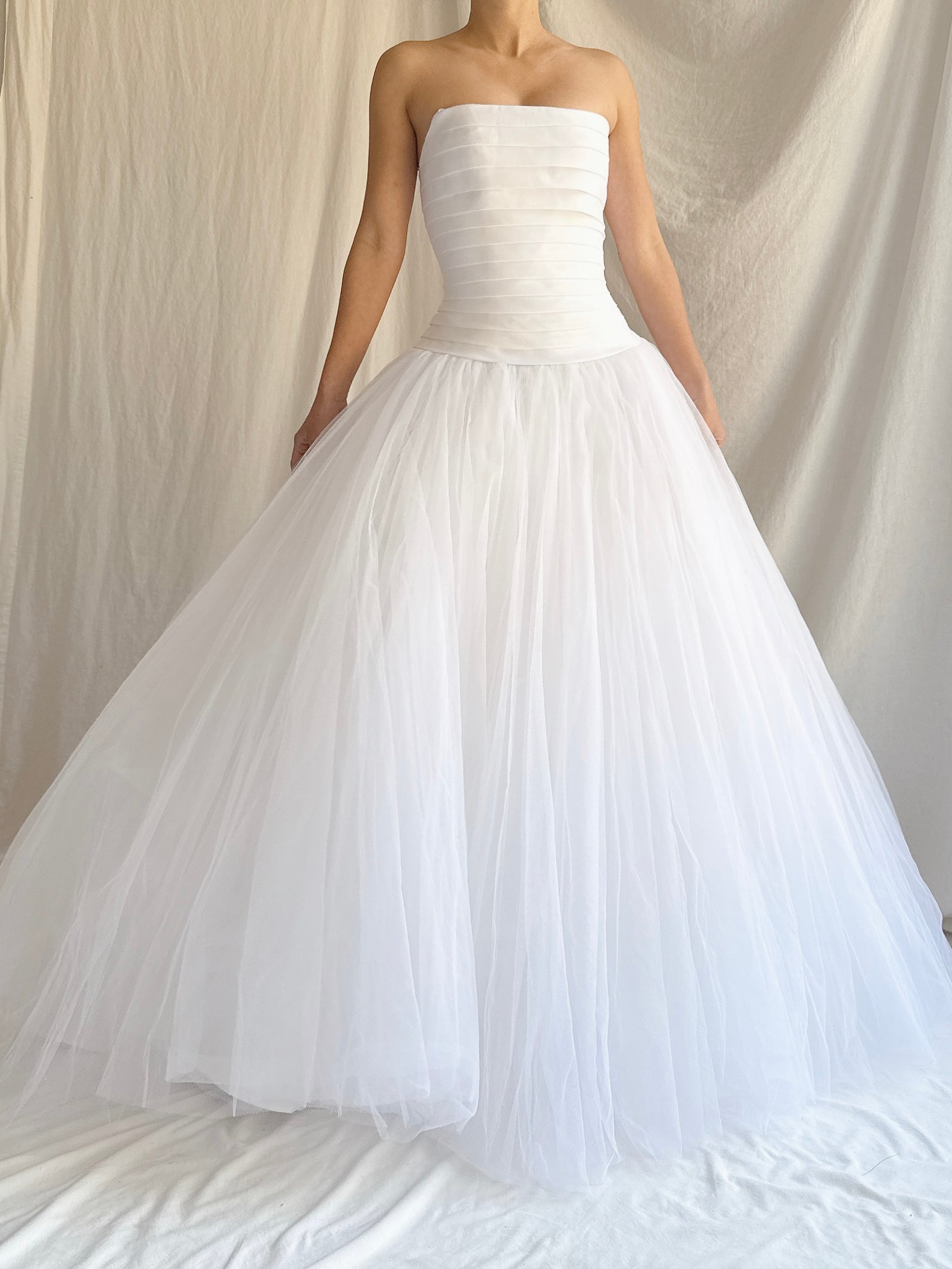 1990s Oleg Cassini White Tulle Gown - M/8