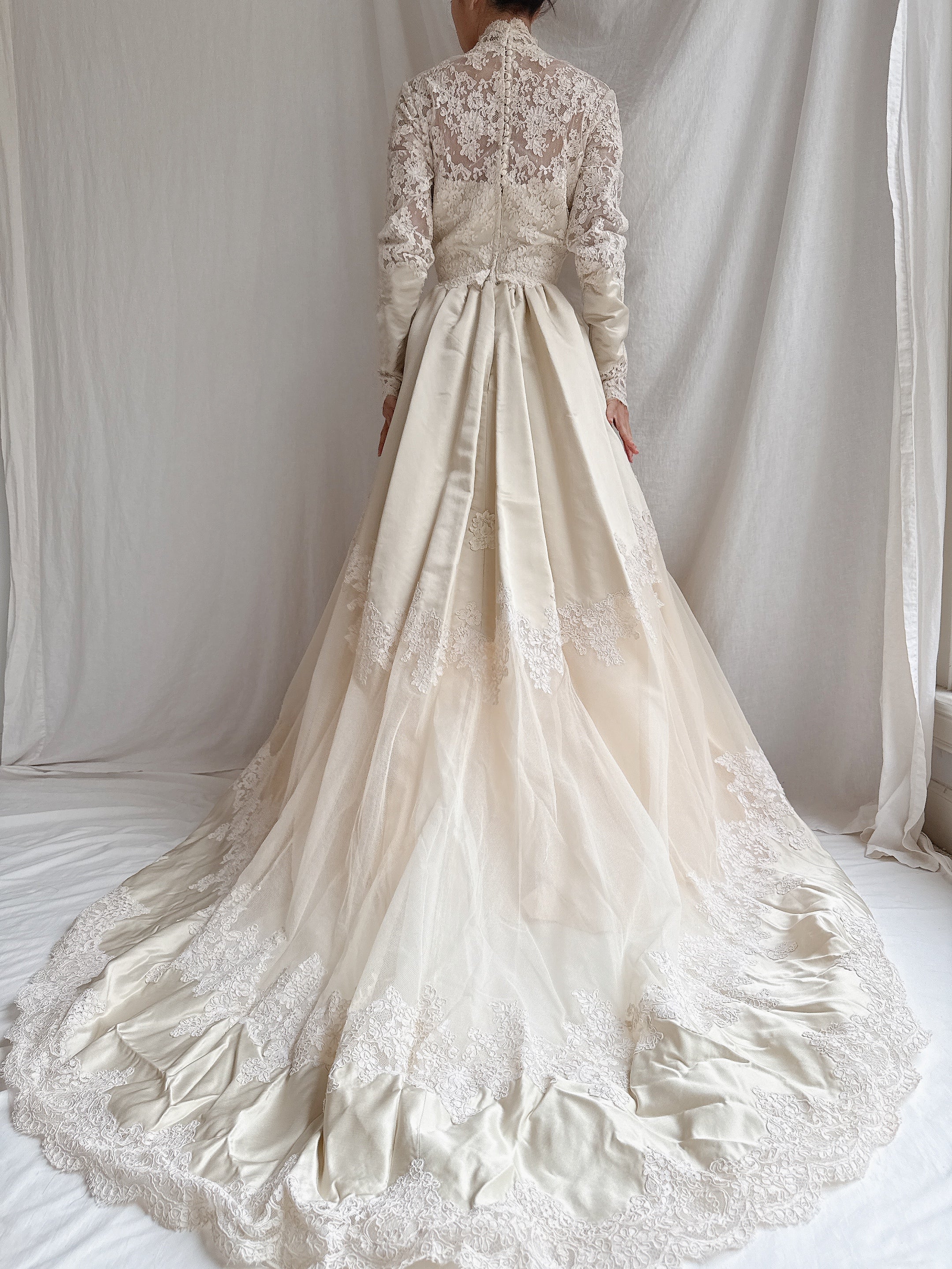 1960S Silk and Tulle Lace Gown - S