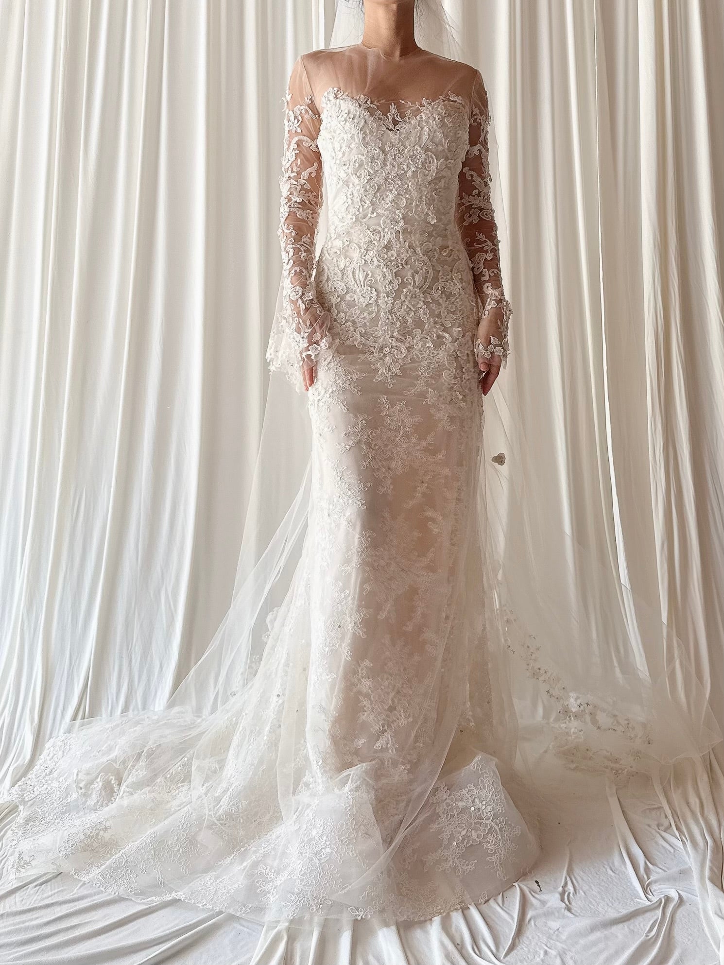00 Reem Acra Lace Tulle Gown with Veil - XS