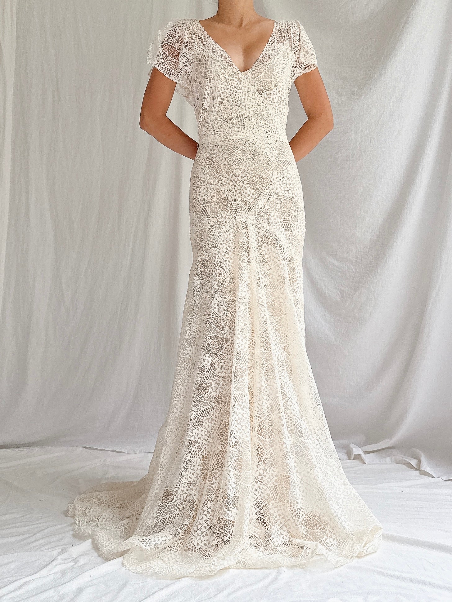 00 Monique Llhuilier Lace & Silk Gown - XS/2/4