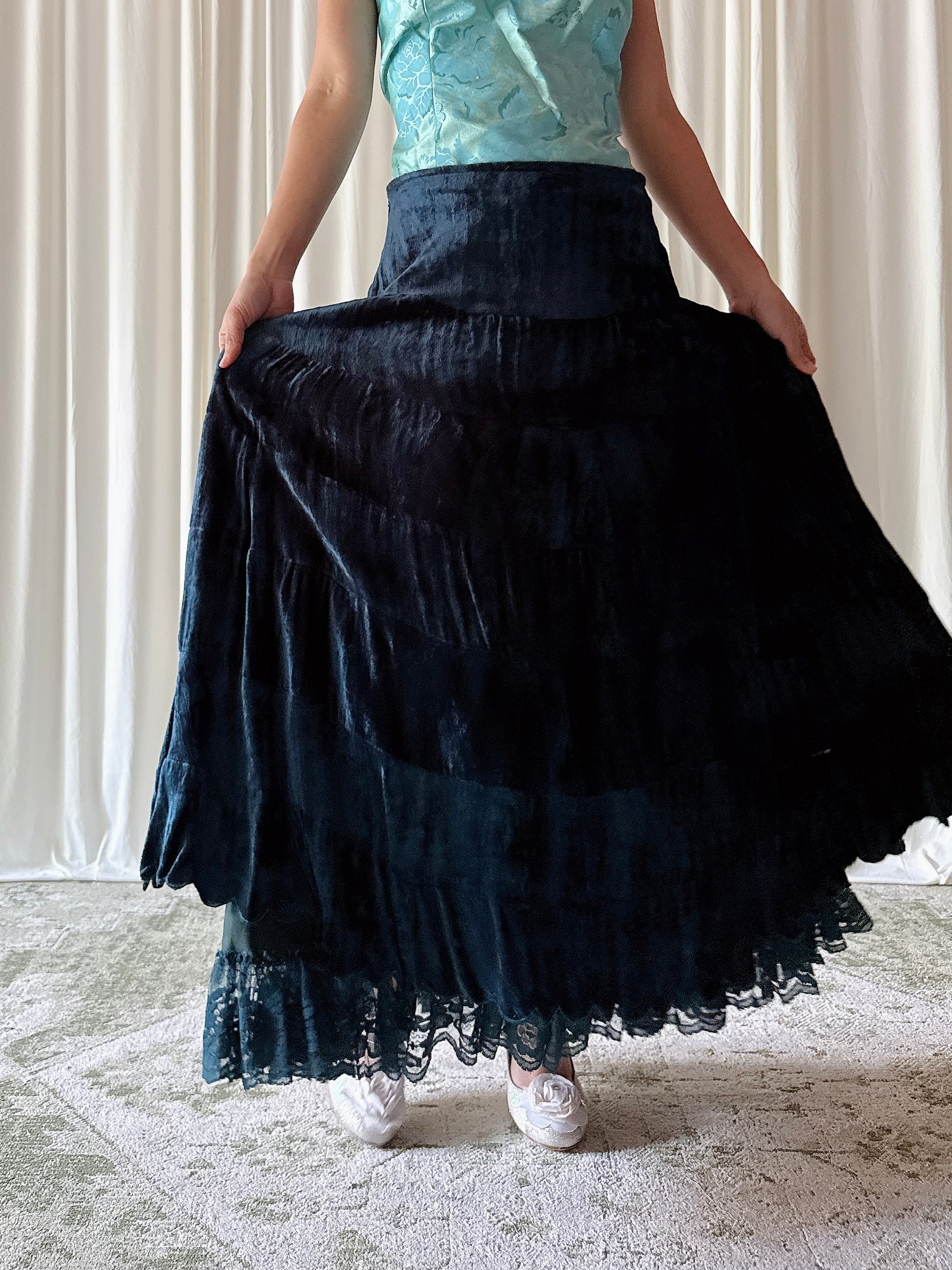 Vintage Serena Kay Blue Velvet Skirt - Waist 27”