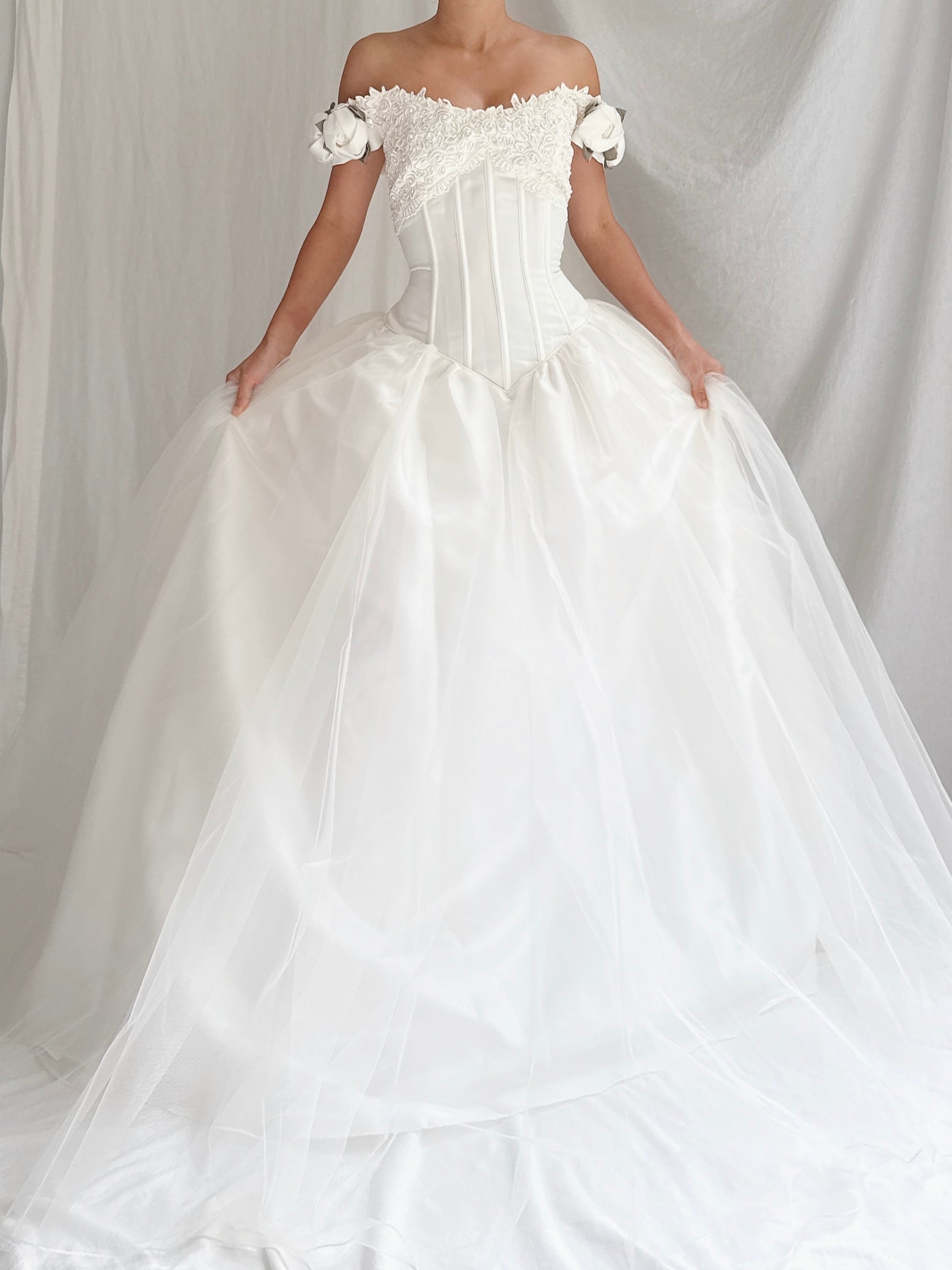 Vintage Off-the-Shoulder Rosette Dress - M/8