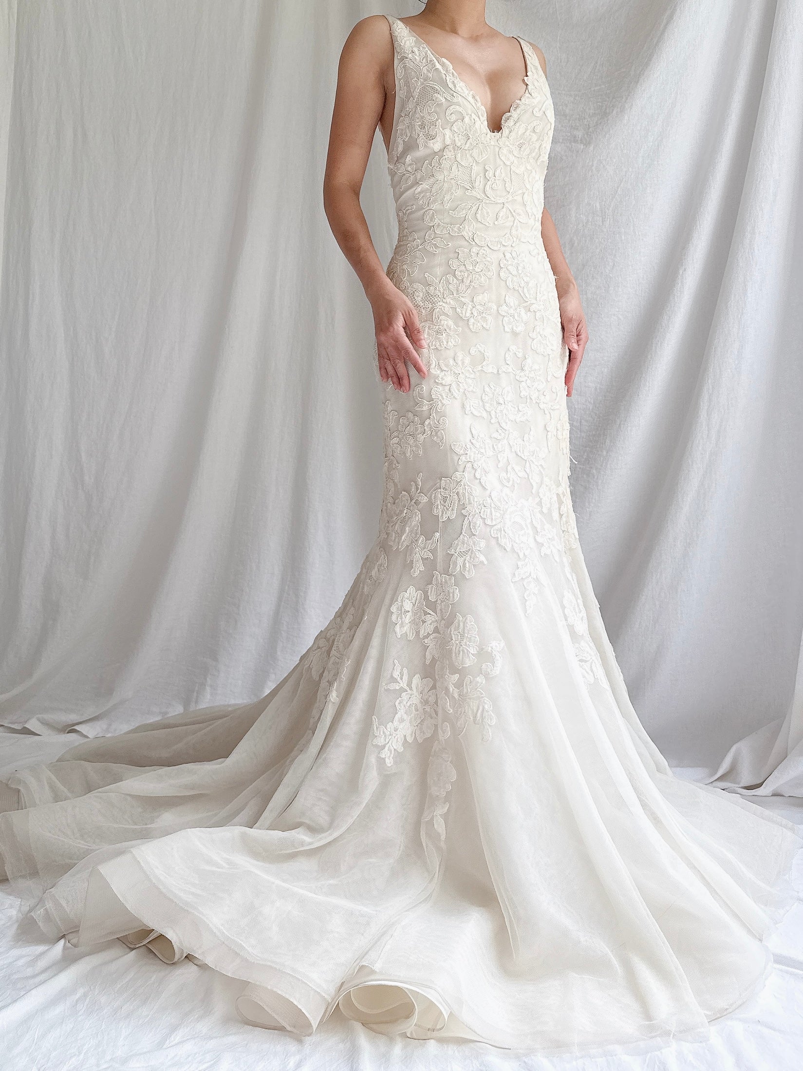 Vintage Liancarlo Couture Alencon Lace and Tulle Gown - S/6