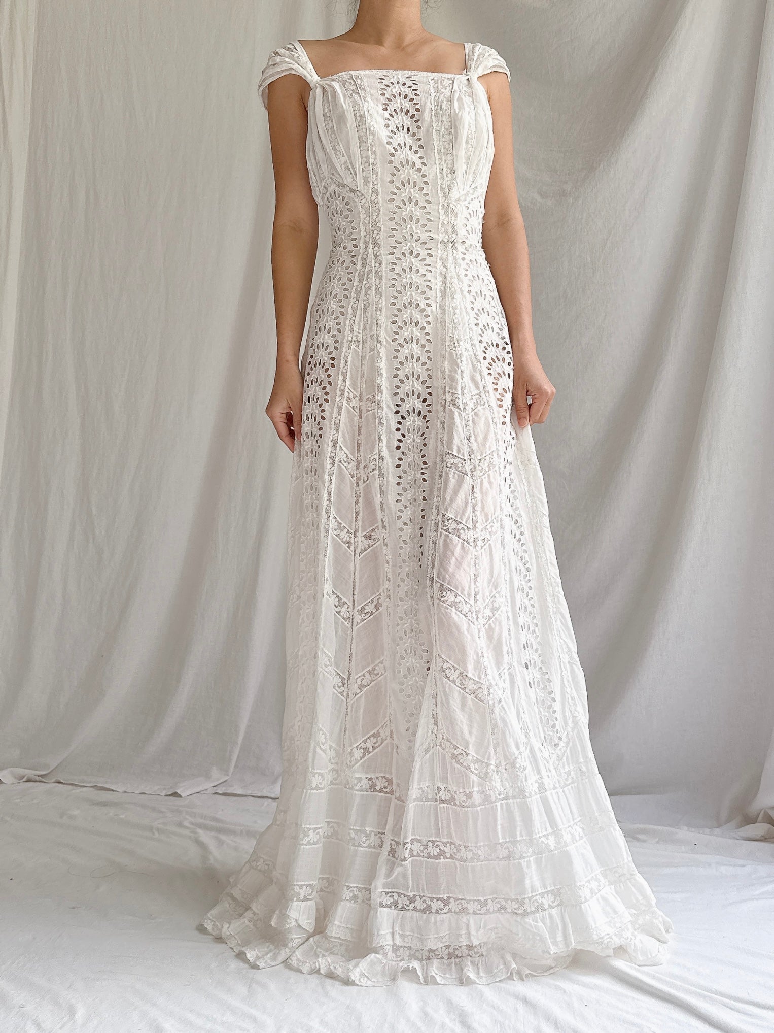 Antique Embroidery Eyelet Dress - XS