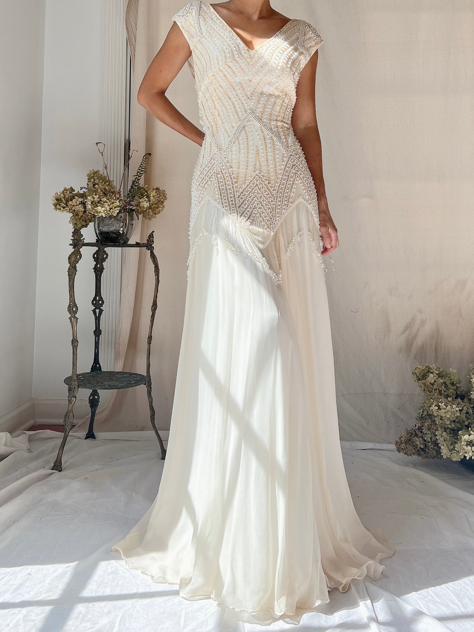 white silk chiffon dress MACAROON MAXI DRESS IN SILK CHIFFON IVORY DE LA VALI OFFICIAL