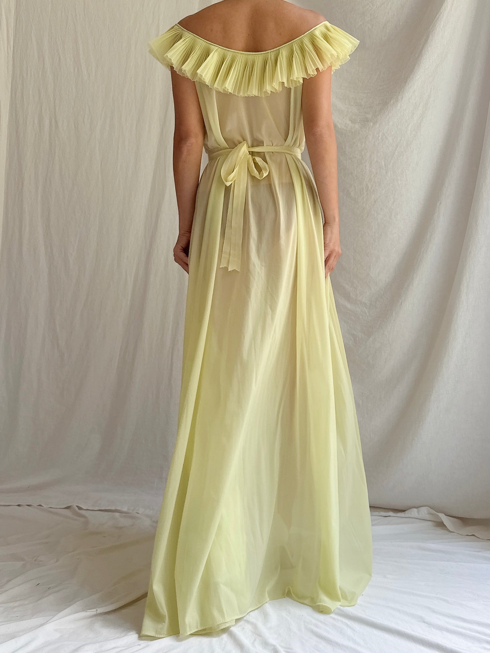 1950s Tricot Nylon Pleated Slip - S